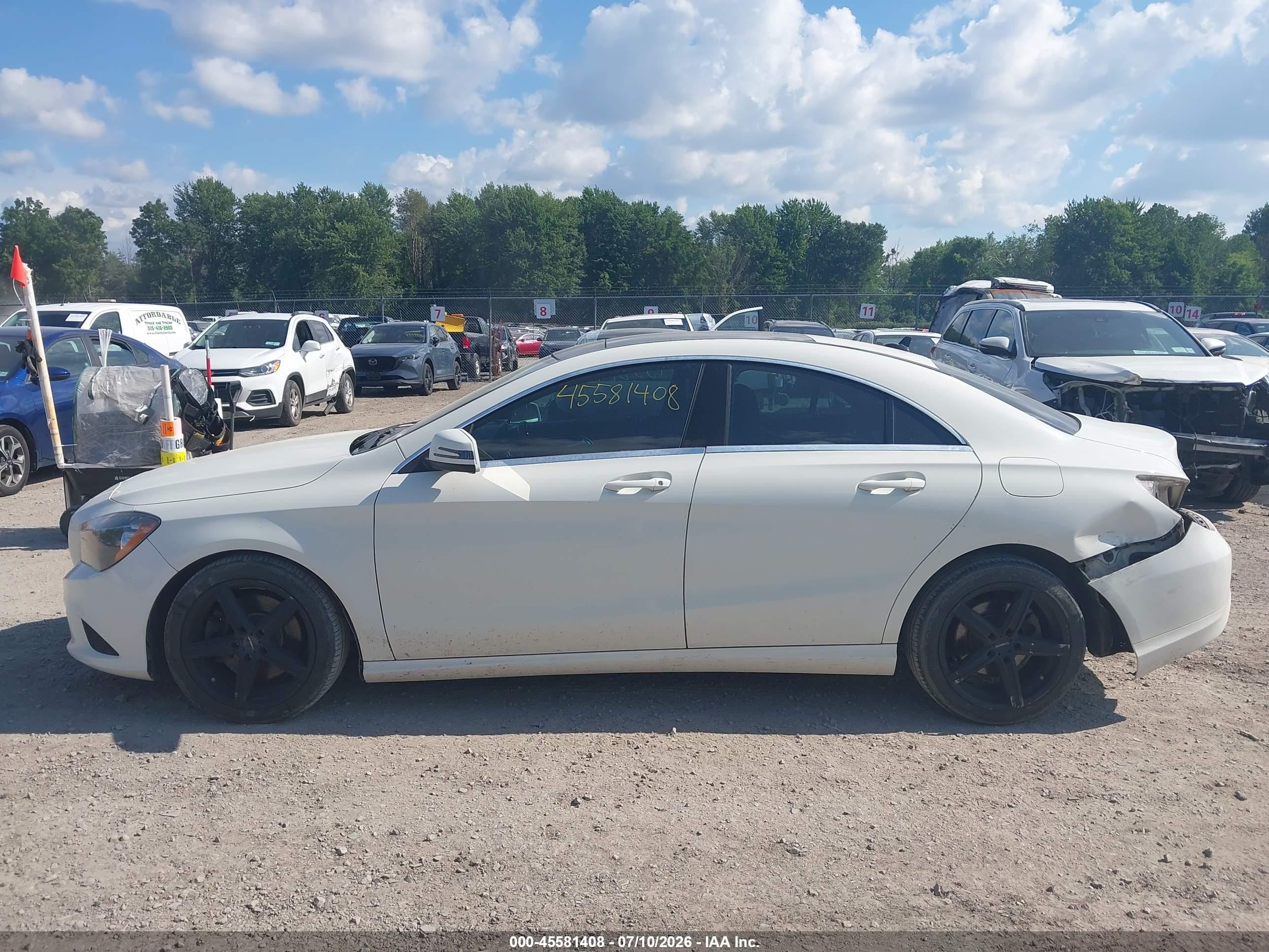 2014 Mercedes-benz Cla 250 4matic White vin: WDDSJ4GB7EN105249