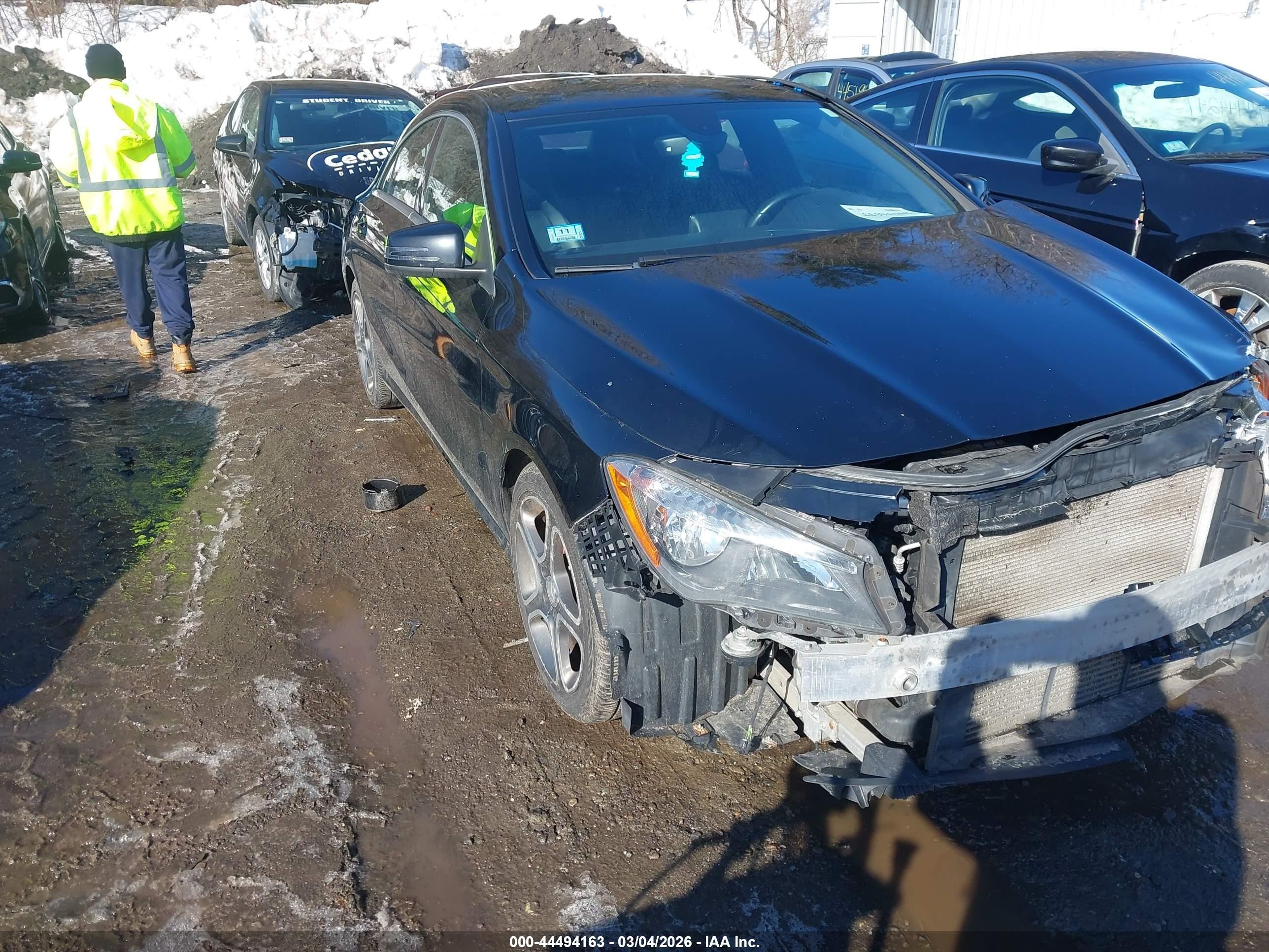 2014 Mercedes-benz Cla 250 4matic Черный vin: WDDSJ4GB7EN118549