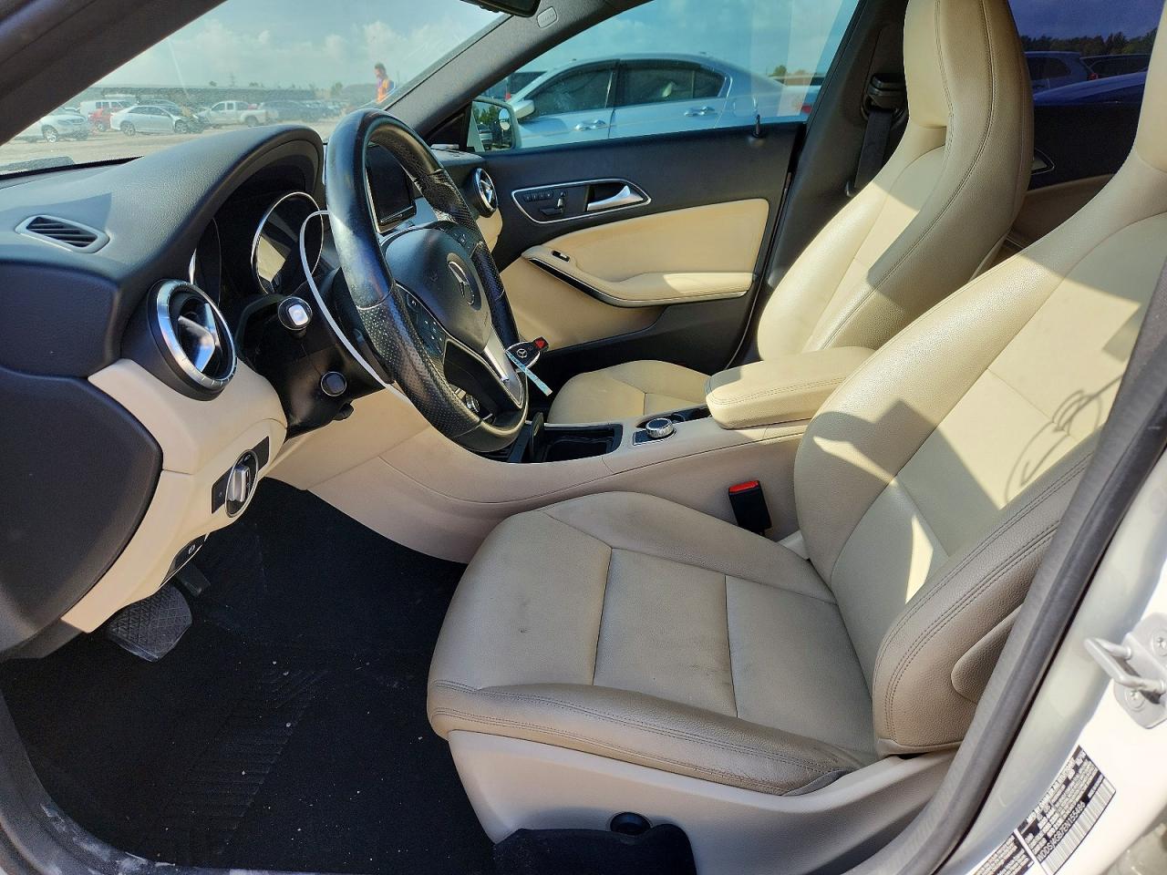 2014 Mercedes-benz Cla 250 4matic White vin: WDDSJ4GB7EN155486