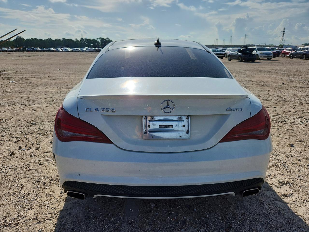2014 Mercedes-benz Cla 250 4matic White vin: WDDSJ4GB7EN155486