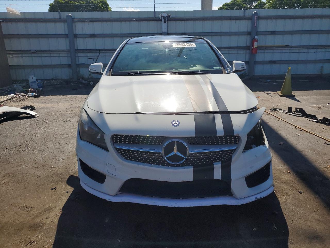 2015 Mercedes-benz Cla250 White vin: WDDSJ4GB7FN183208