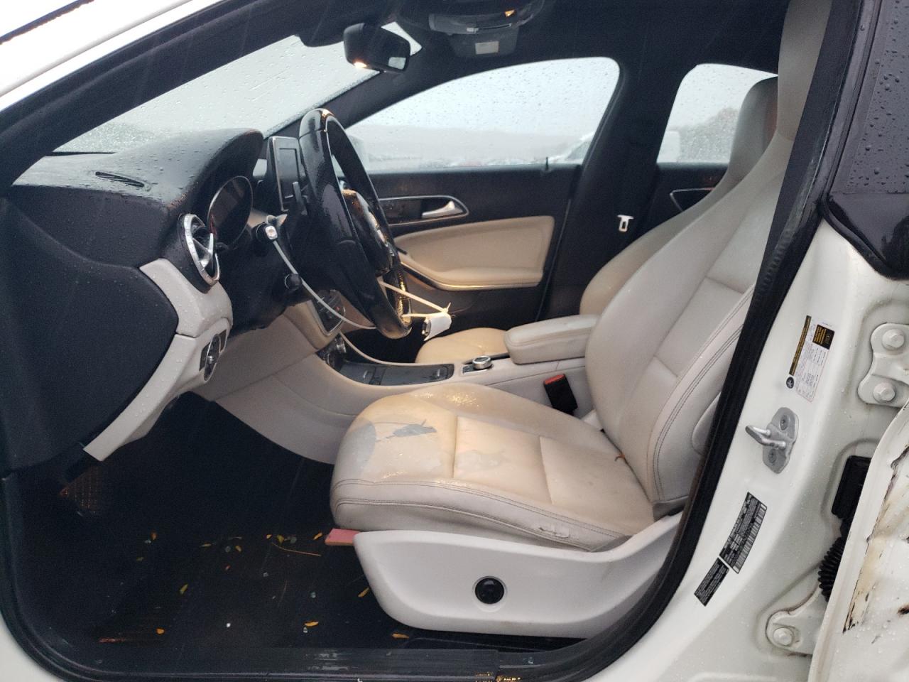 2015 Mercedes-benz Cla 250 4matic White vin: WDDSJ4GB7FN223786