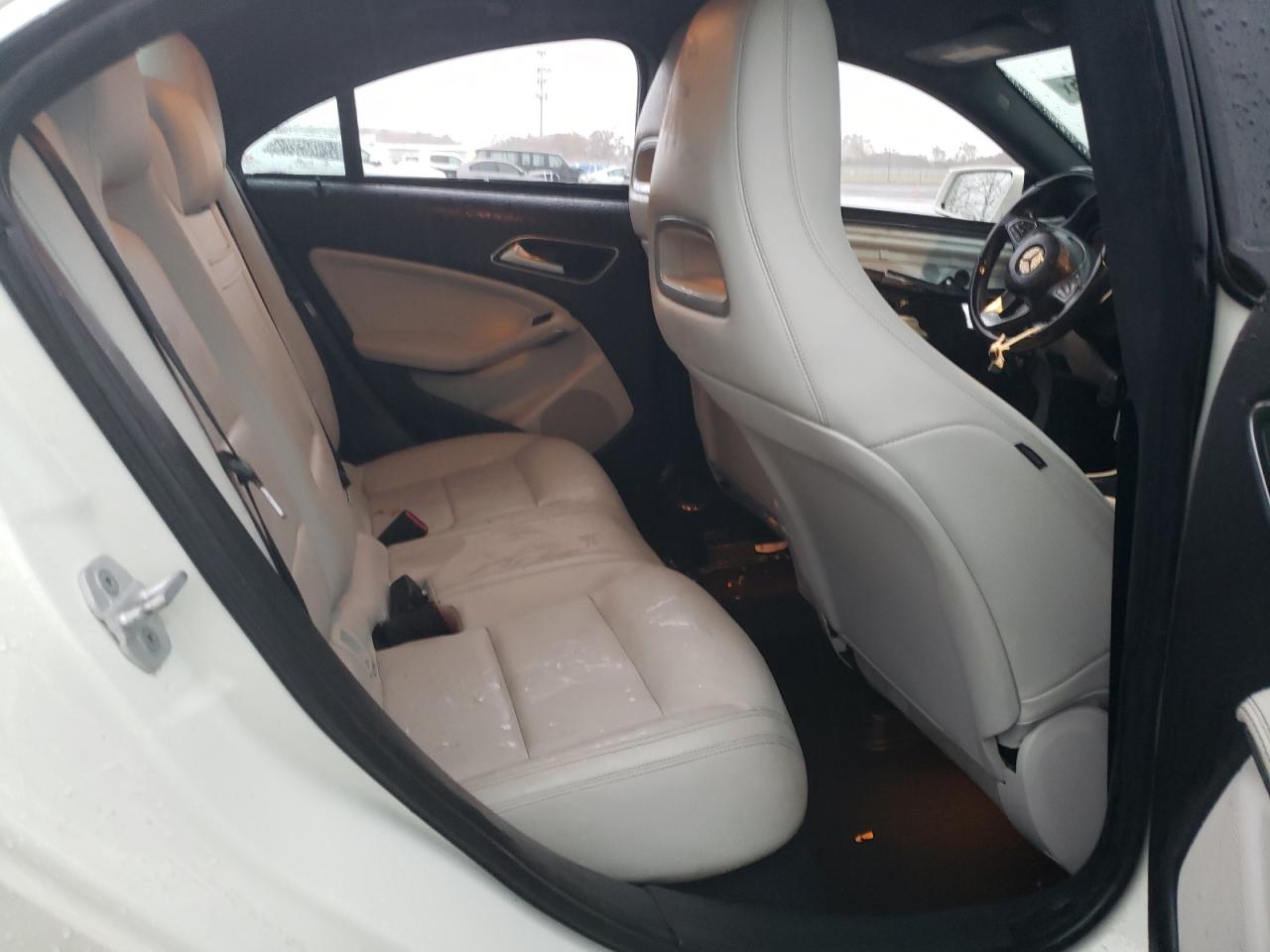 2015 Mercedes-benz Cla 250 4matic White vin: WDDSJ4GB7FN223786