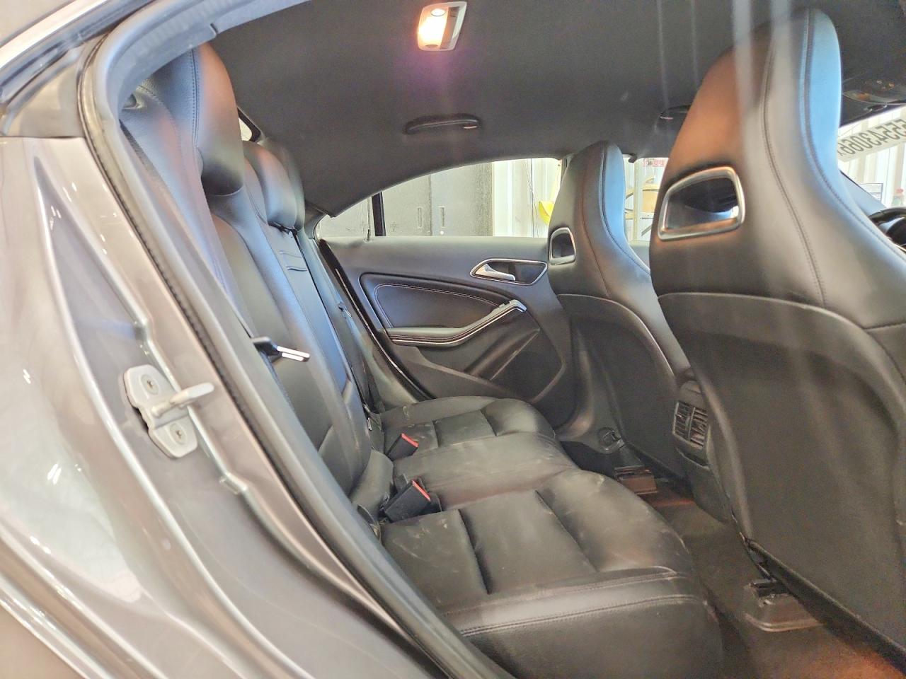 2015 Mercedes-benz Cla 250 4matic Серый vin: WDDSJ4GB7FN234528