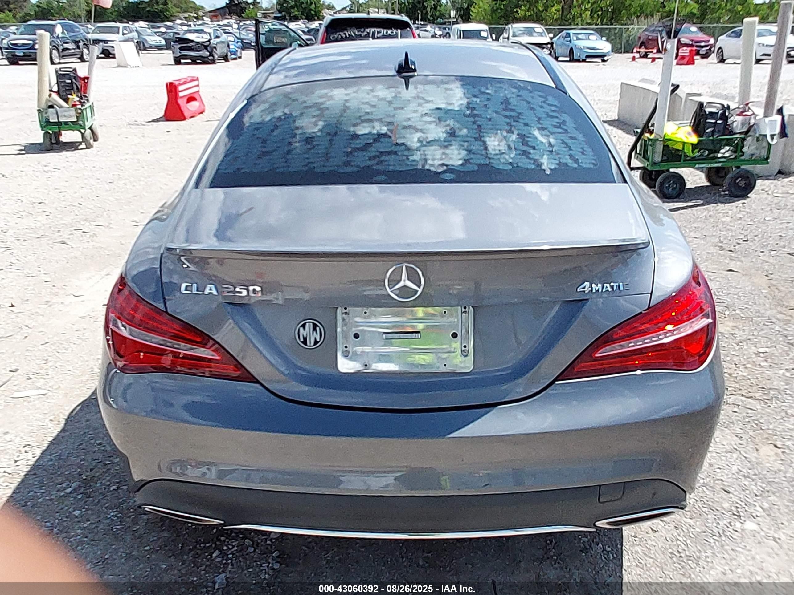 2018 Mercedes-benz Cla 250 4matic Серый vin: WDDSJ4GB7JN520971