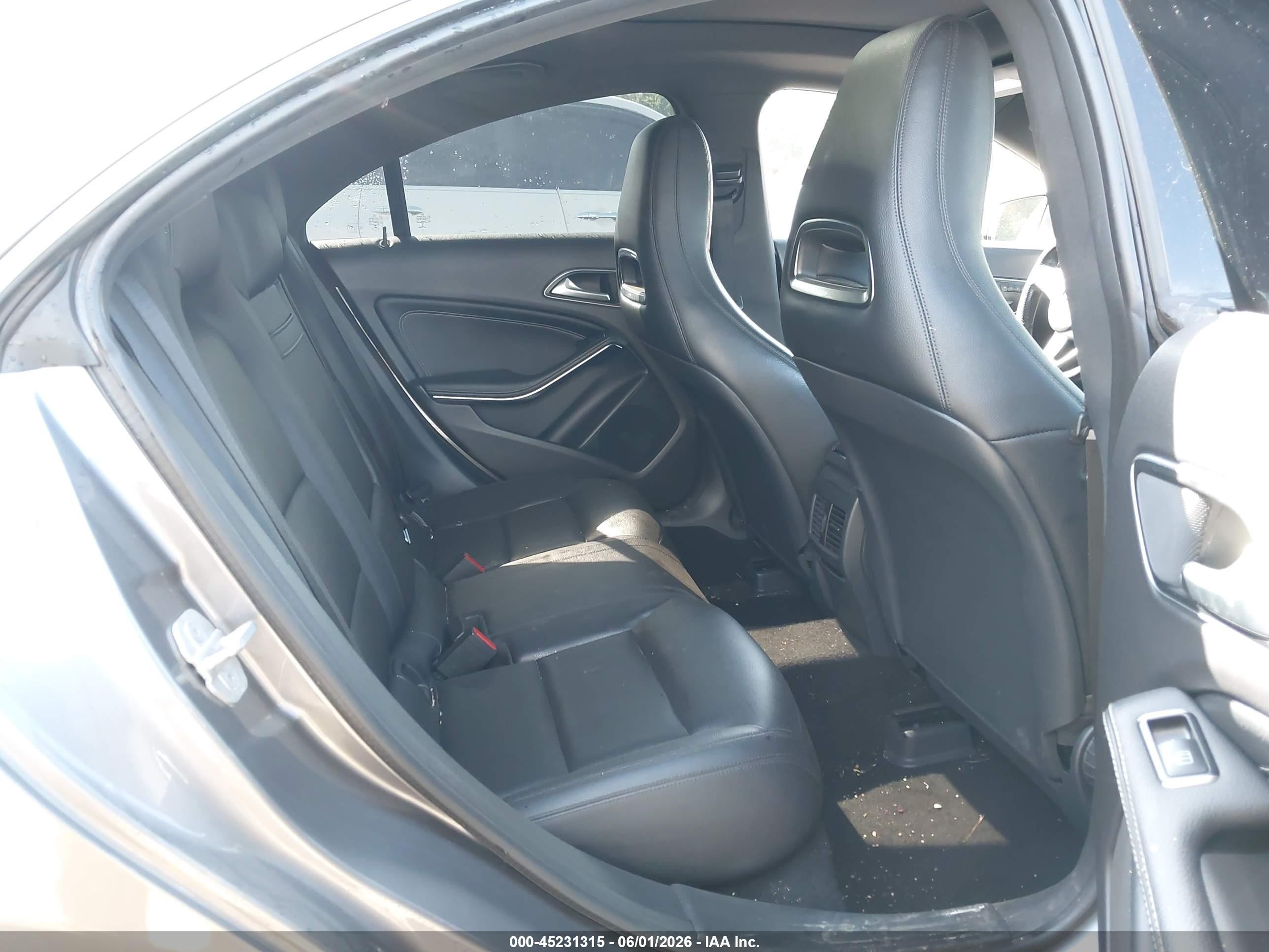 2015 Mercedes-benz Cla 250 4matic Gray vin: WDDSJ4GB8FN282281