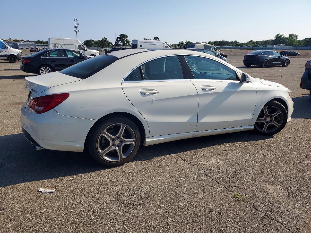 2014 Mercedes-benz Cla 250 4matic White vin: WDDSJ4GB9EN080192