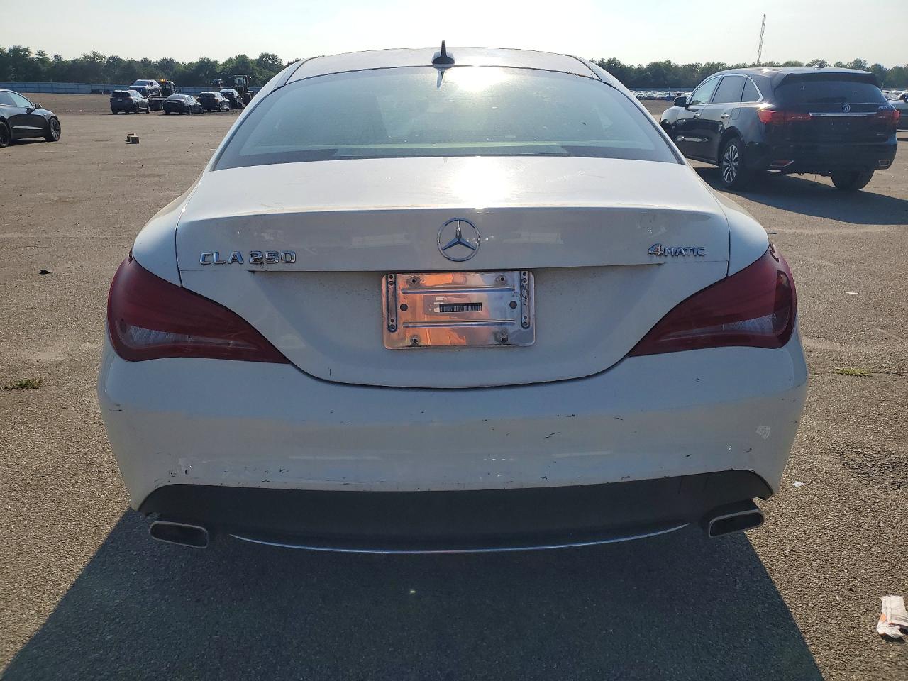 2014 Mercedes-benz Cla 250 4matic White vin: WDDSJ4GB9EN080192