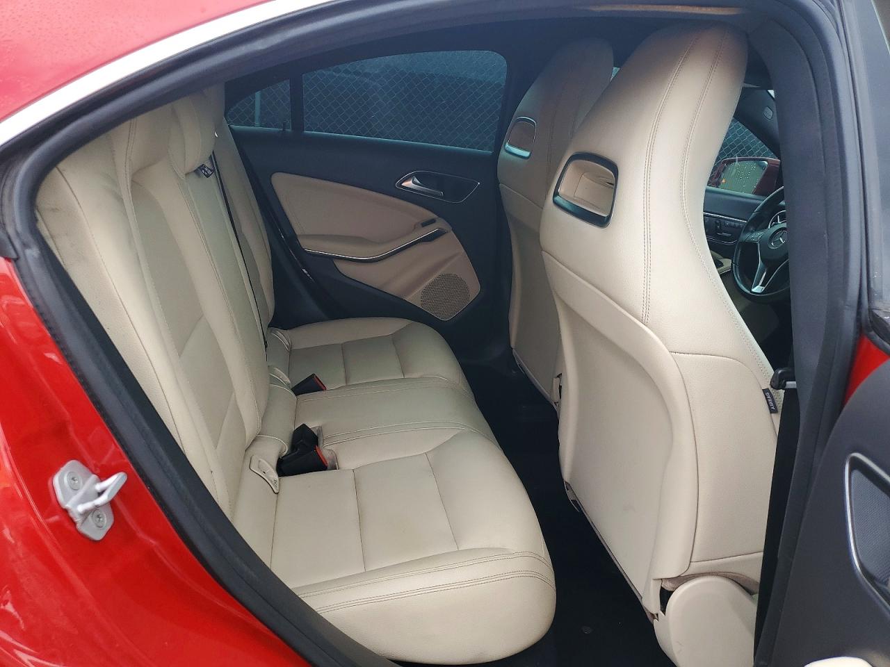 2014 Mercedes-benz Cla 250 4matic Red vin: WDDSJ4GB9EN088096
