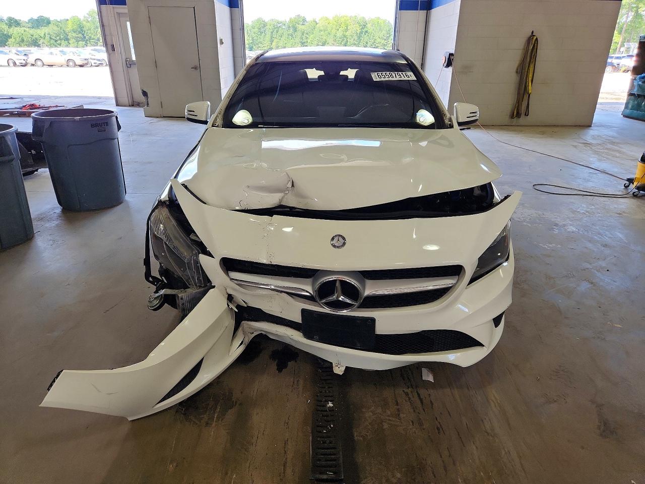 2015 Mercedes-benz Cla 250 4matic White vin: WDDSJ4GB9FN269765