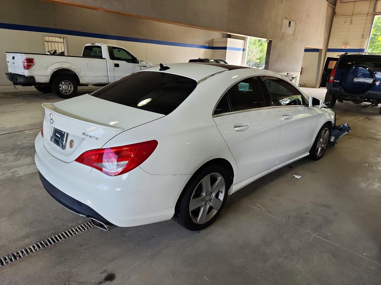 2015 Mercedes-benz Cla 250 4matic White vin: WDDSJ4GB9FN269765