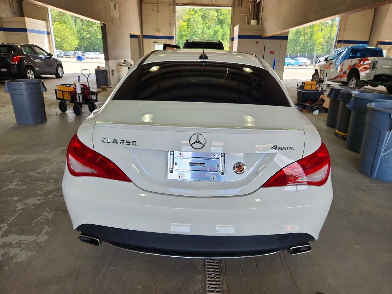 2015 Mercedes-benz Cla 250 4matic White vin: WDDSJ4GB9FN269765