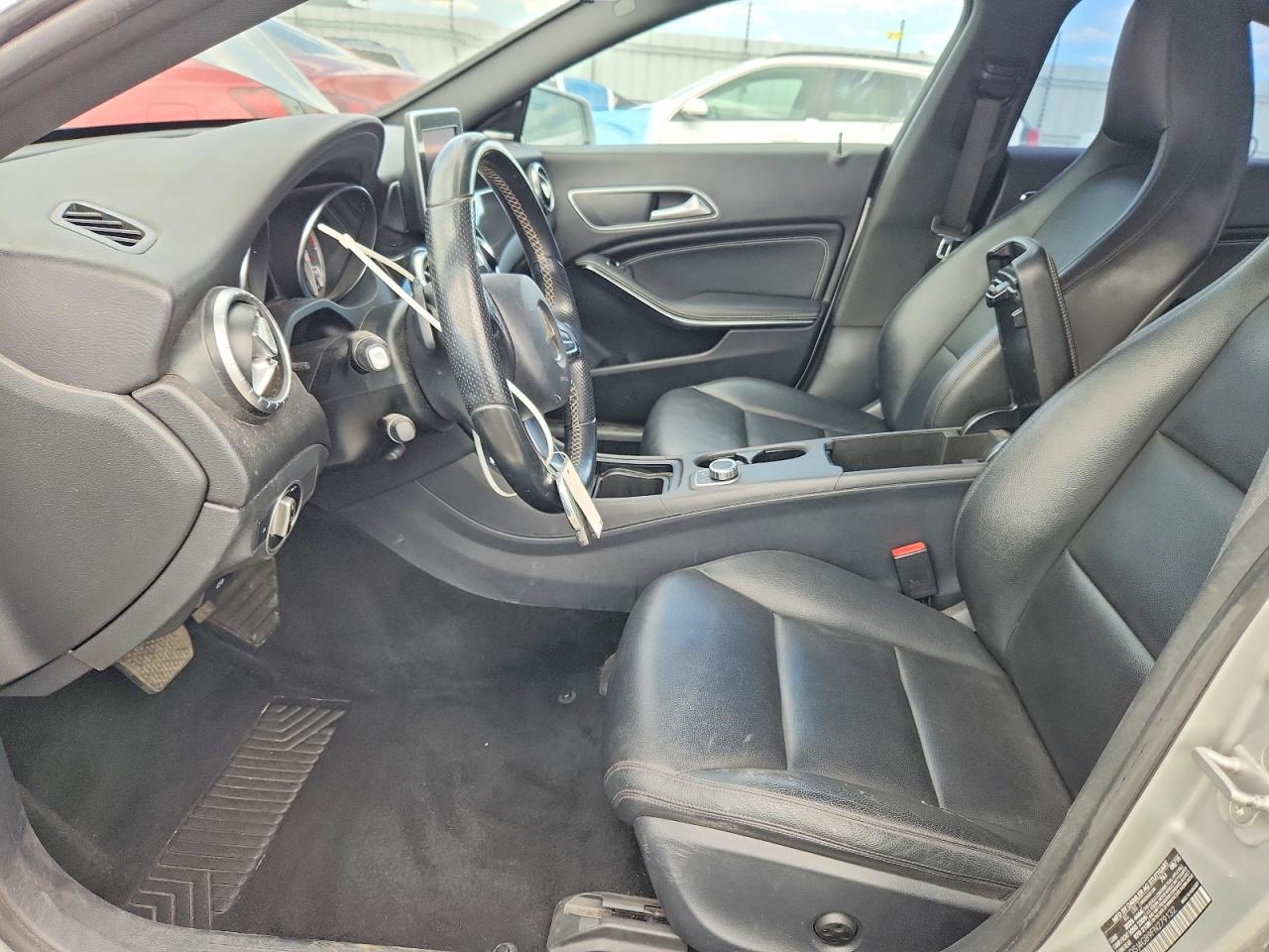 2015 Mercedes-benz Cla 250 4matic Silver vin: WDDSJ4GB9FN279132