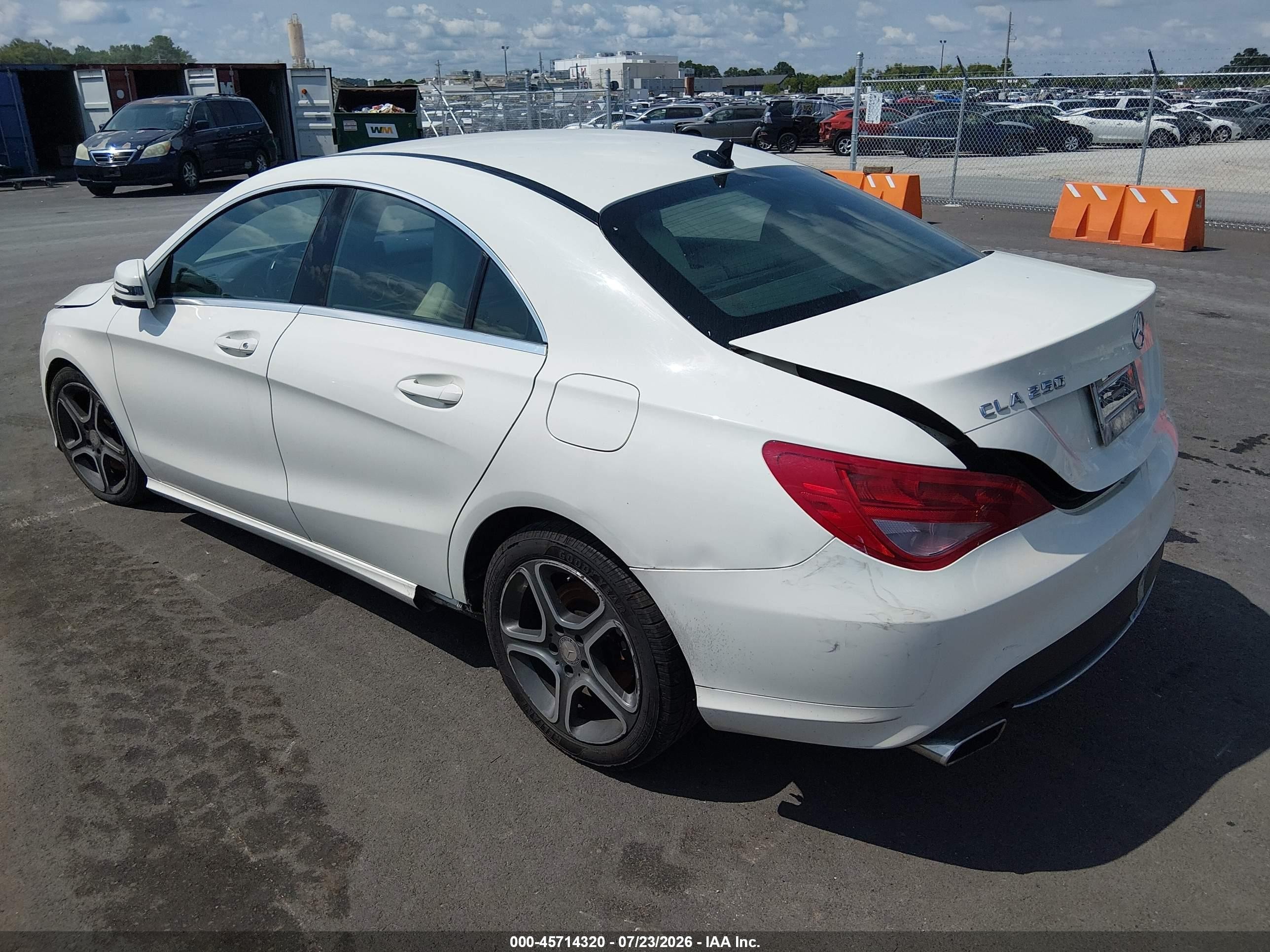 2014 Mercedes-benz Cla 250 4matic White vin: WDDSJ4GBXEN111627