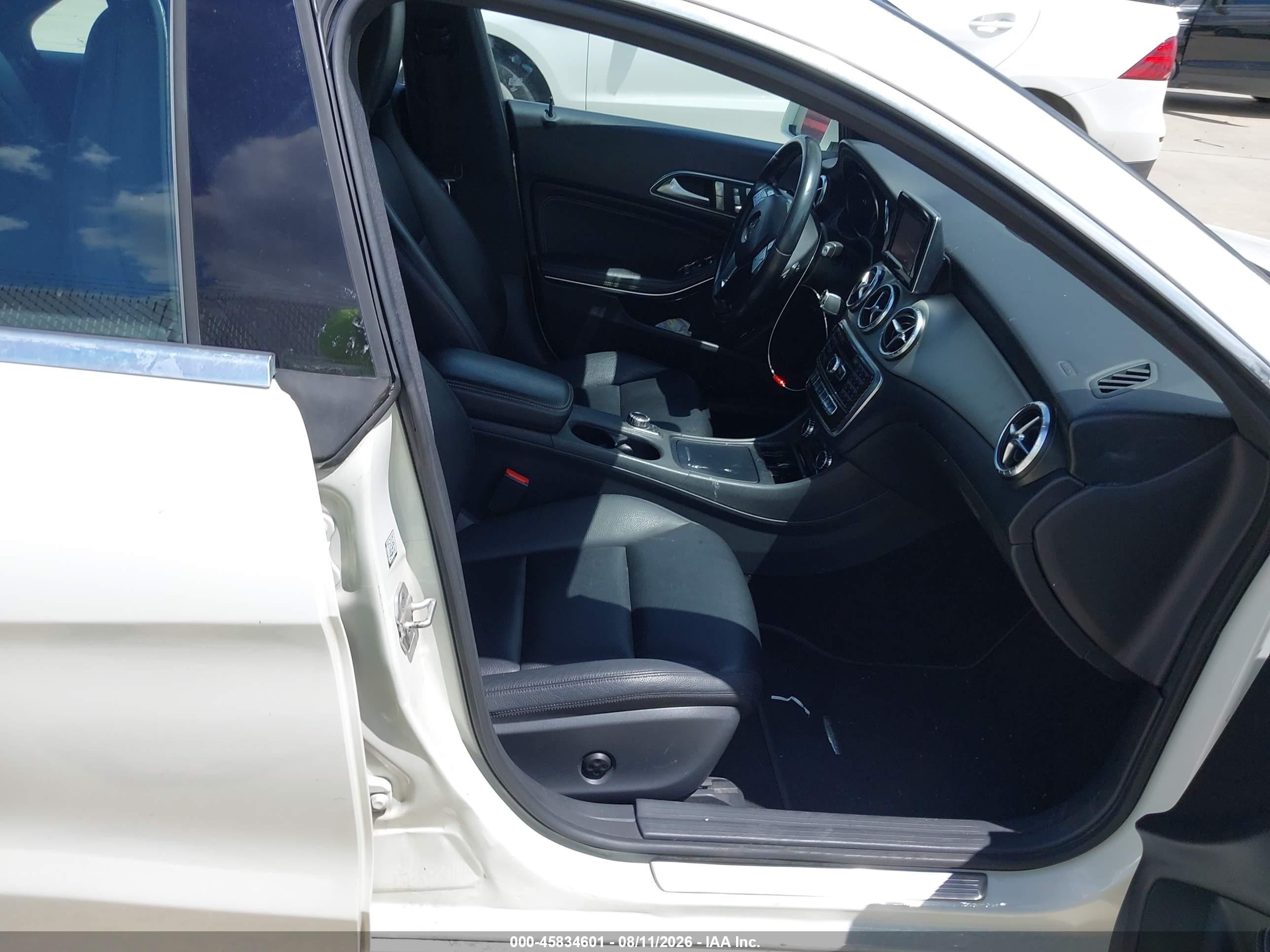 2014 Mercedes-benz Cla 250 4matic White vin: WDDSJ4GBXEN149262