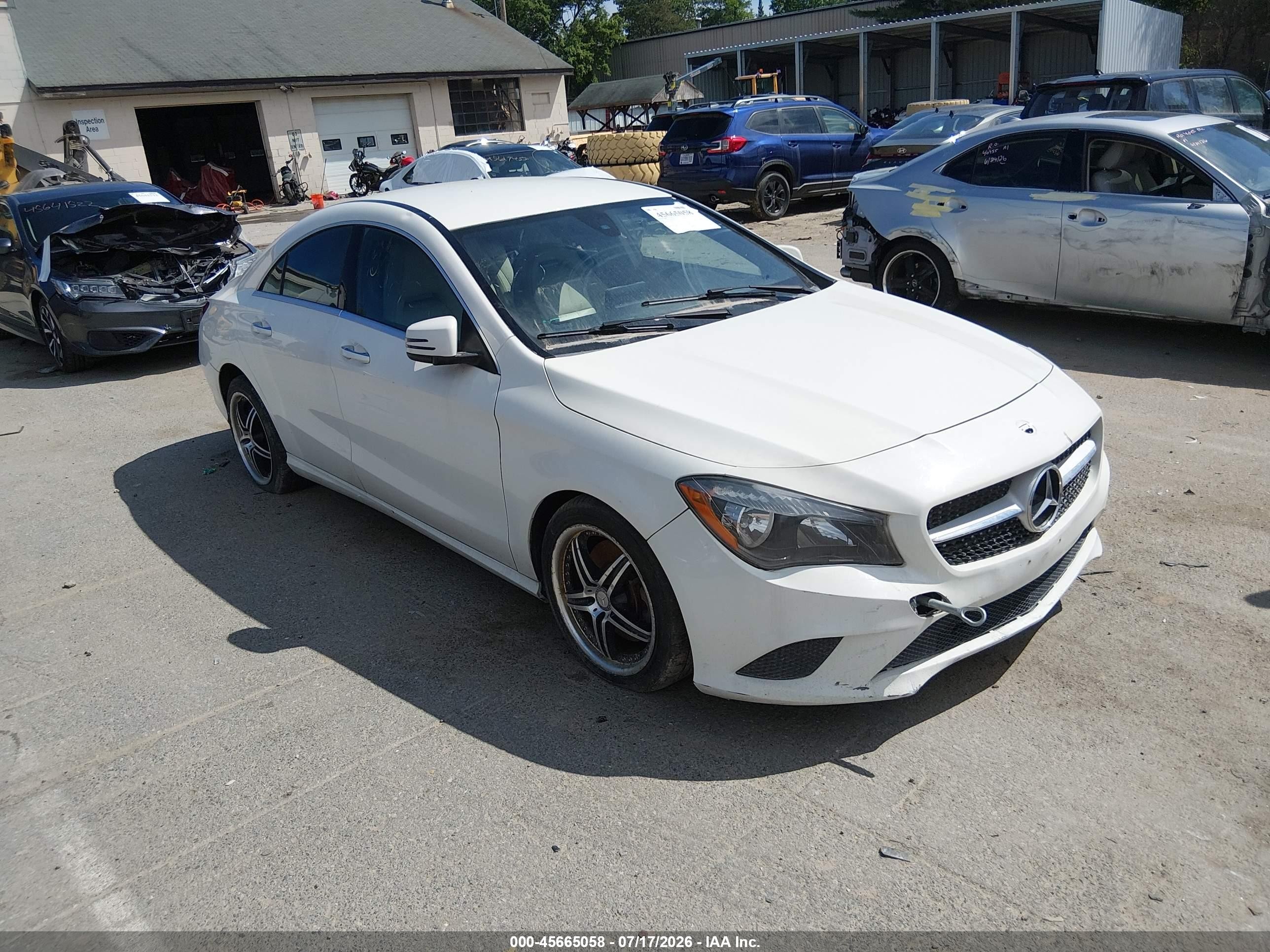 2015 Mercedes-benz Cla 250 4matic White vin: WDDSJ4GBXFN173465