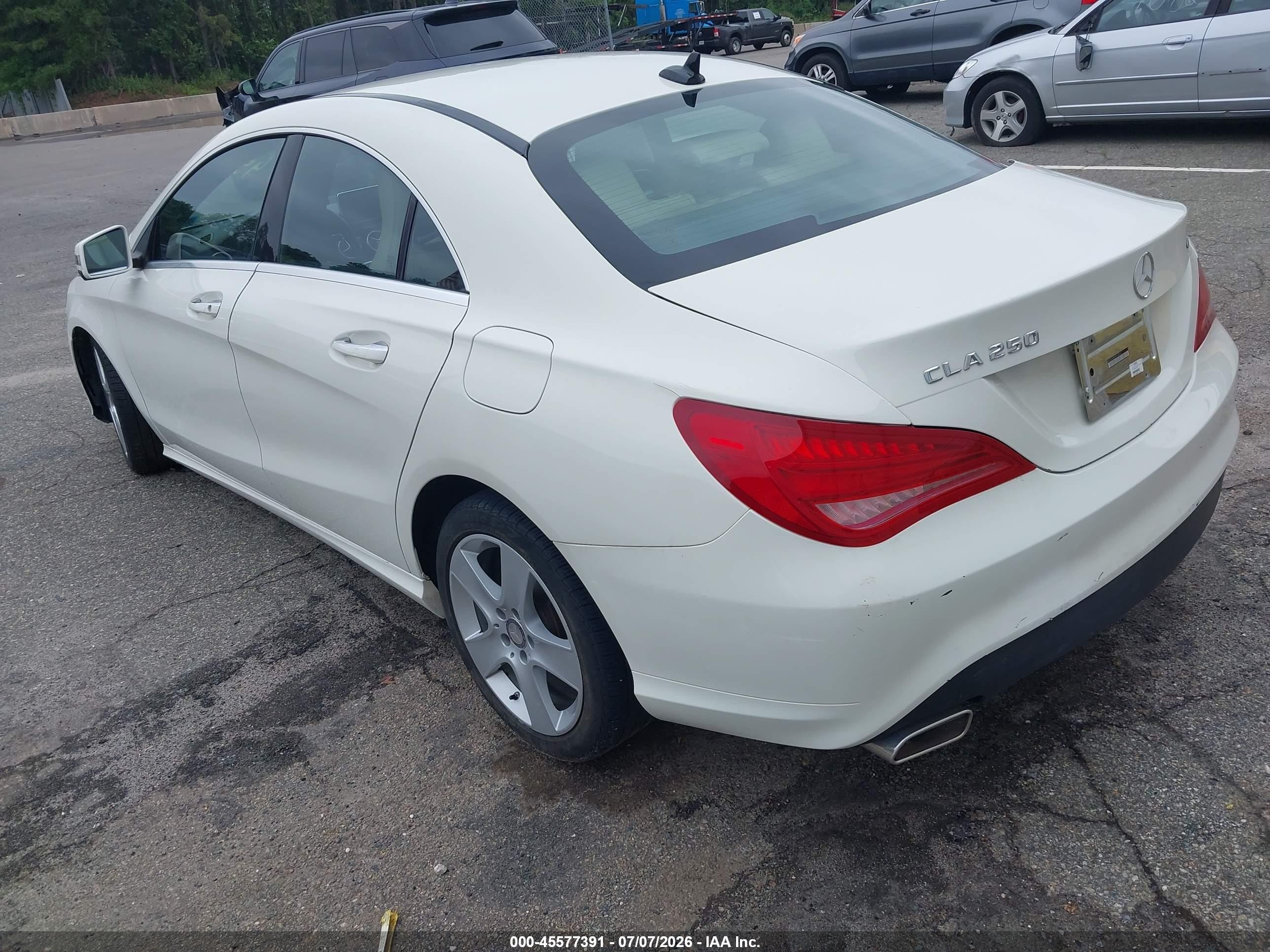 2015 Mercedes-benz Cla 250 4matic White vin: WDDSJ4GBXFN178312