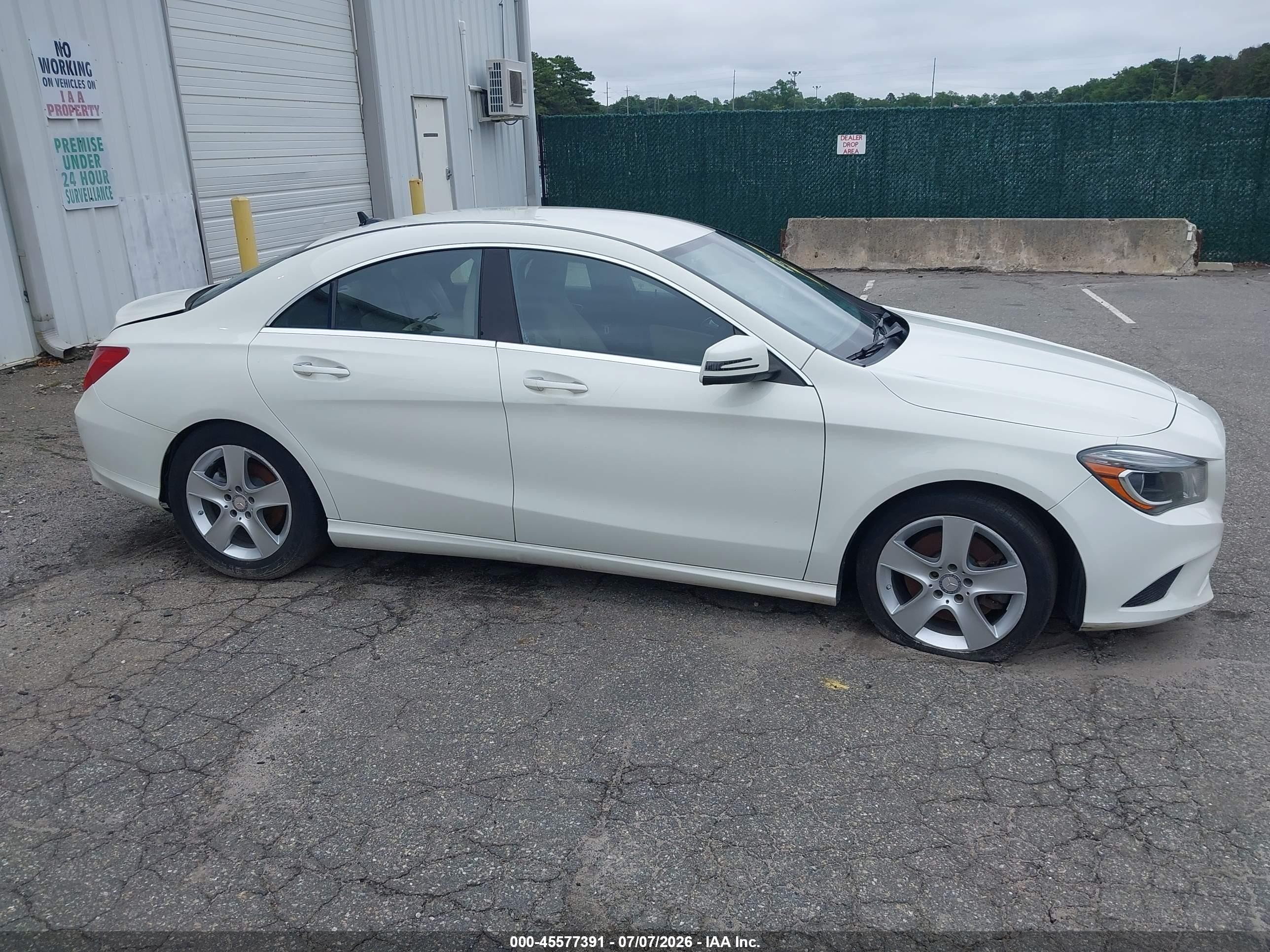 2015 Mercedes-benz Cla 250 4matic White vin: WDDSJ4GBXFN178312