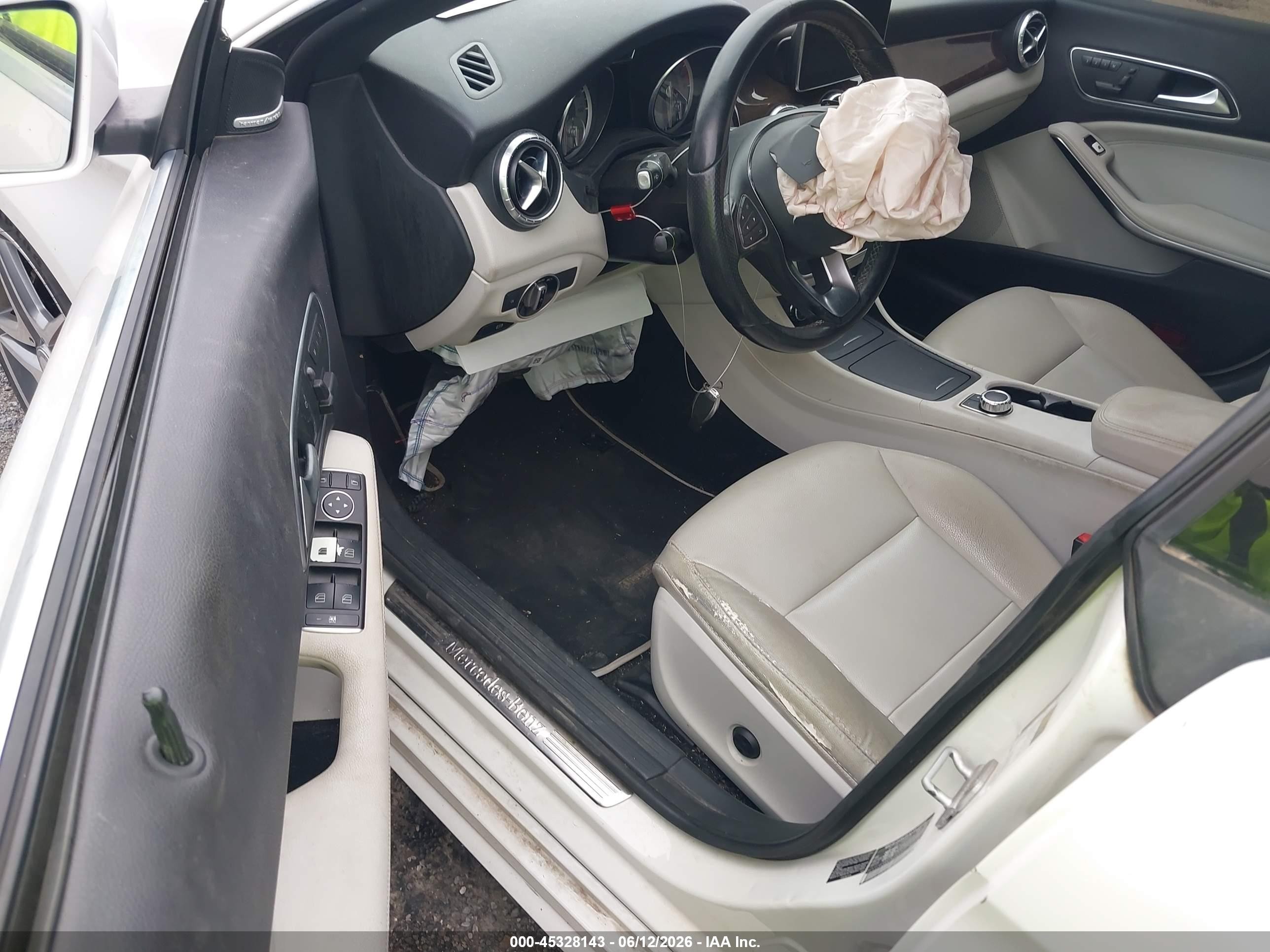 2015 Mercedes-benz Cla 250 4matic White vin: WDDSJ4GBXFN182053