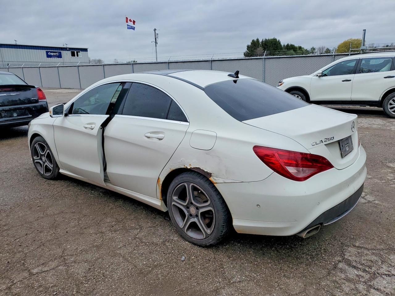 2015 Mercedes-benz Cla 250 4matic White vin: WDDSJ4GBXFN281732