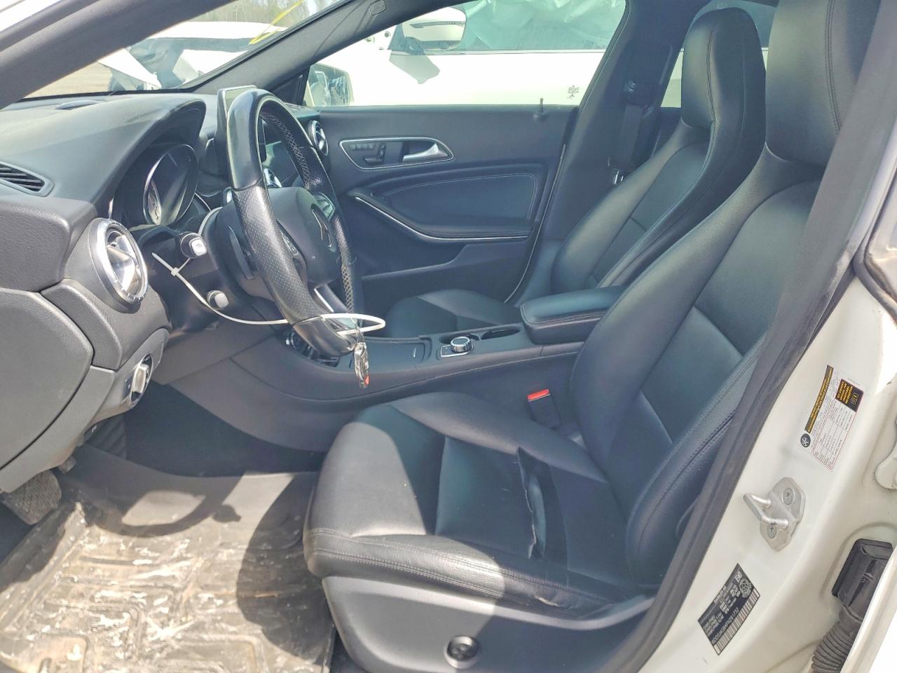 2015 Mercedes-benz Cla 250 4matic White vin: WDDSJ4GBXFN281732