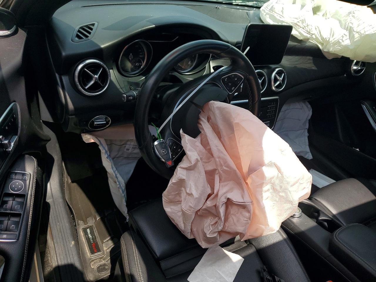 2018 Mercedes-benz Cla 250 4matic Серебряный vin: WDDSJ4GBXJN539546