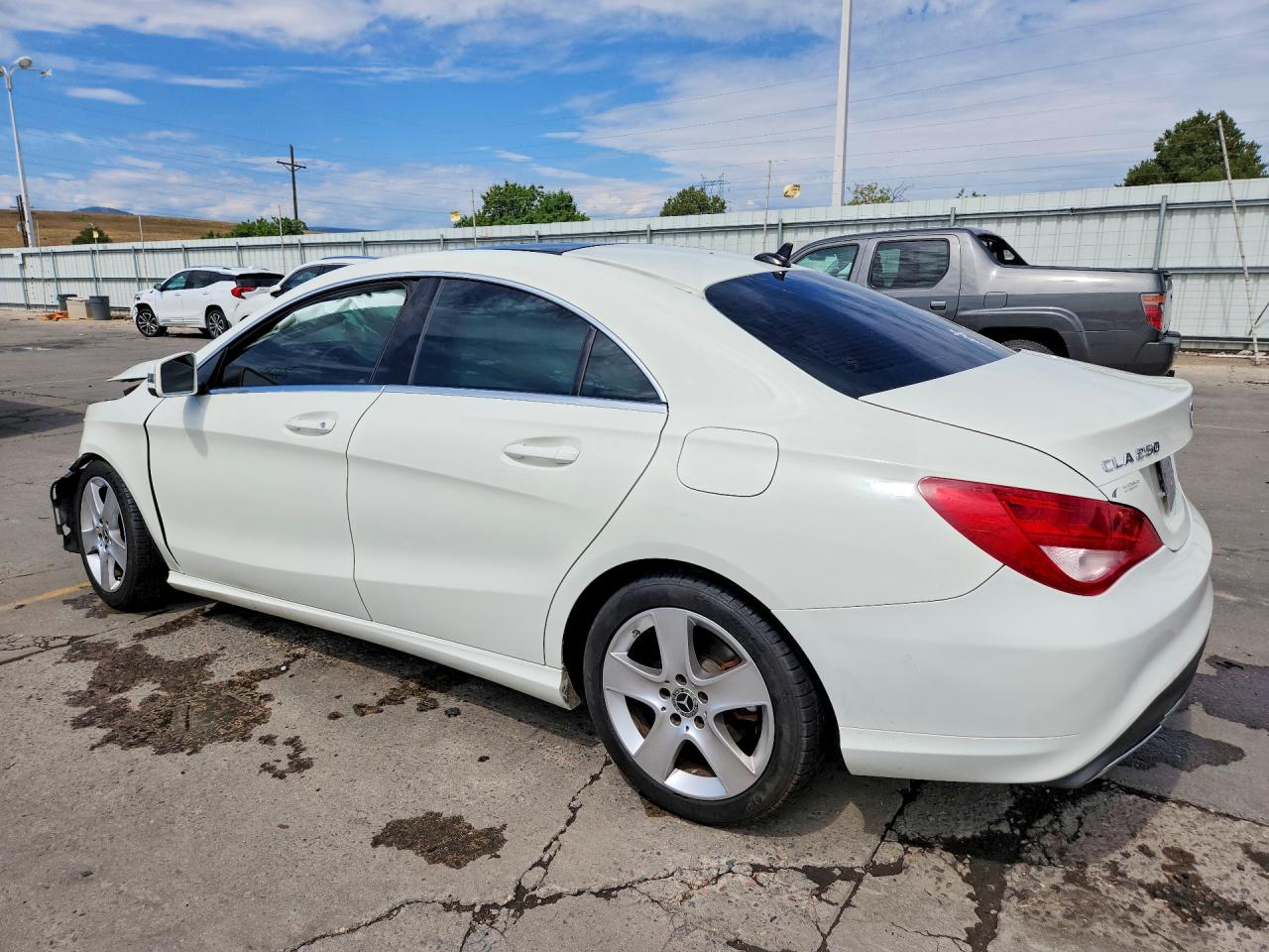 2018 Mercedes-benz Cla 250 4matic White vin: WDDSJ4GBXJN563541