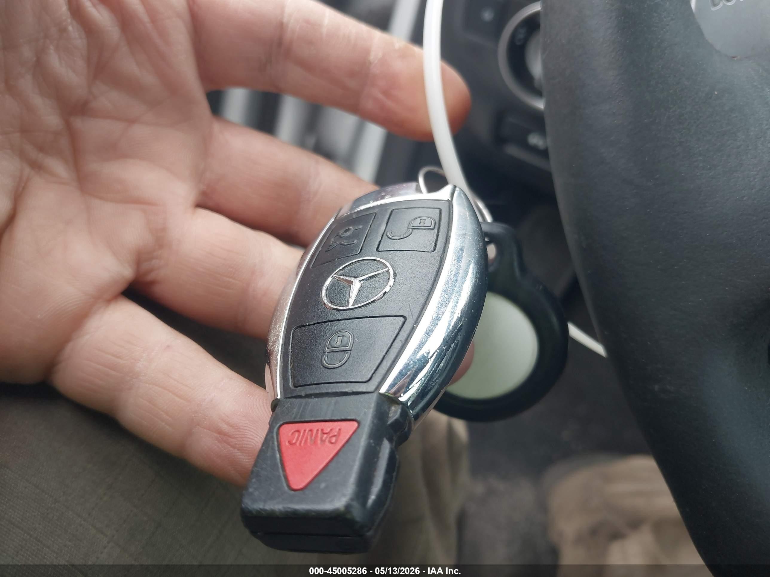 2014 Mercedes-benz Cla 45 Amg 4matic Серебряный vin: WDDSJ5CB3EN045871