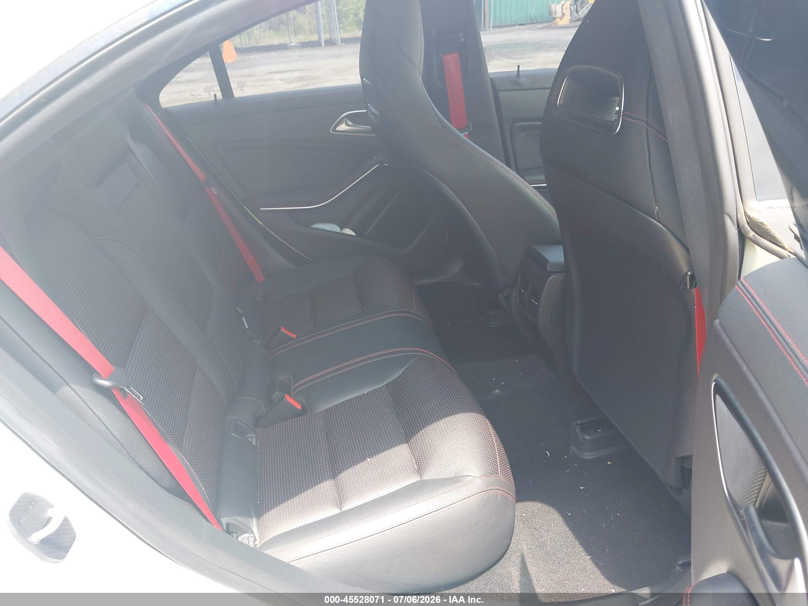 2015 Mercedes-benz Cla 45 Amg 4matic White vin: WDDSJ5CB4FN266414