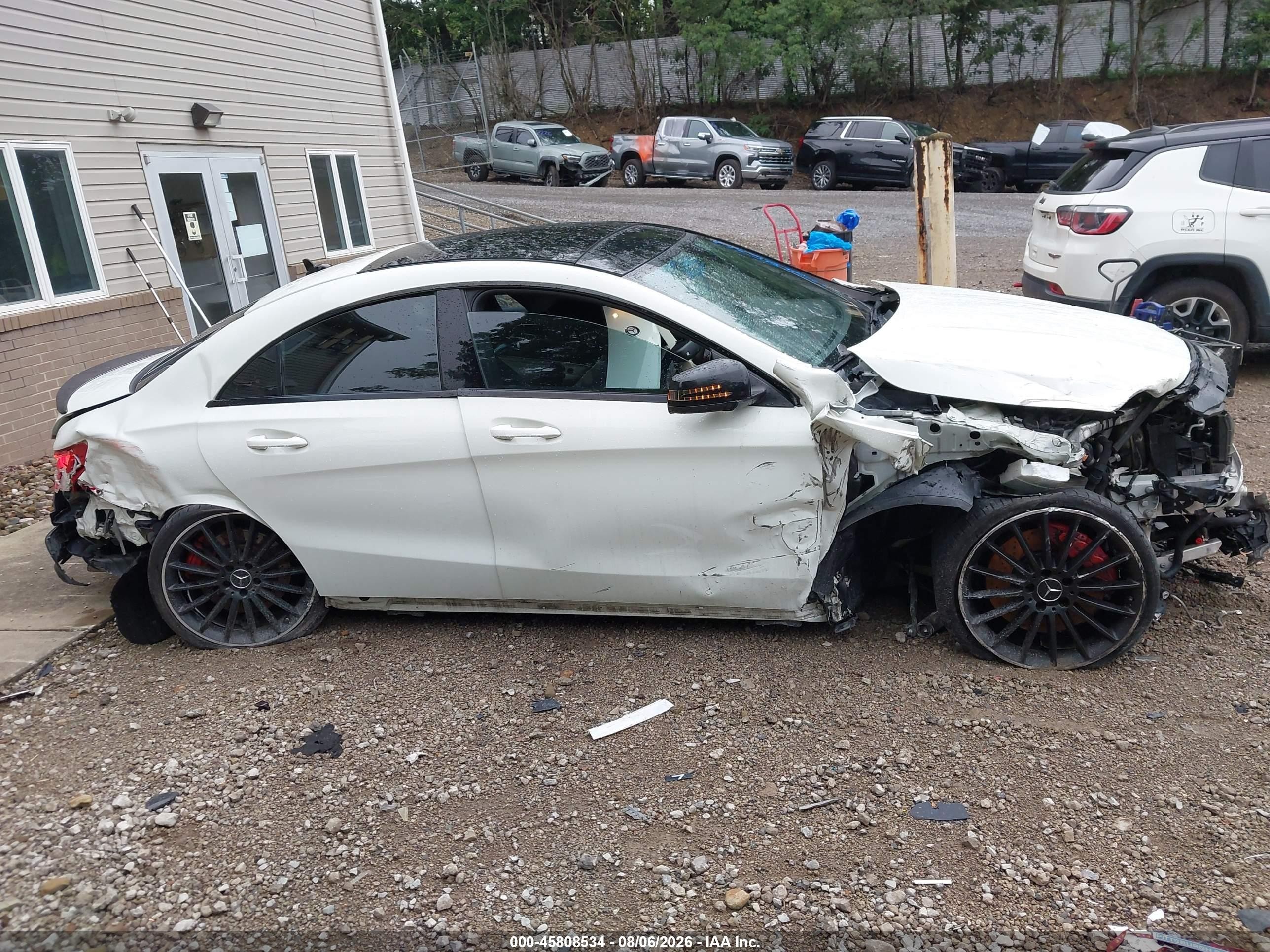 2014 Mercedes-benz Cla 45 Amg 4matic White vin: WDDSJ5CB5EN132073
