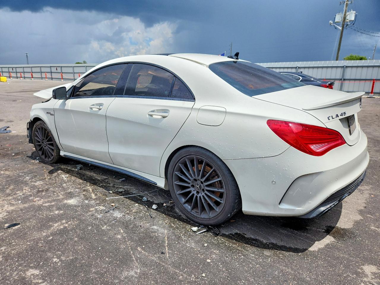 2015 Mercedes-benz Cla 45 Amg White vin: WDDSJ5CB5FN215438