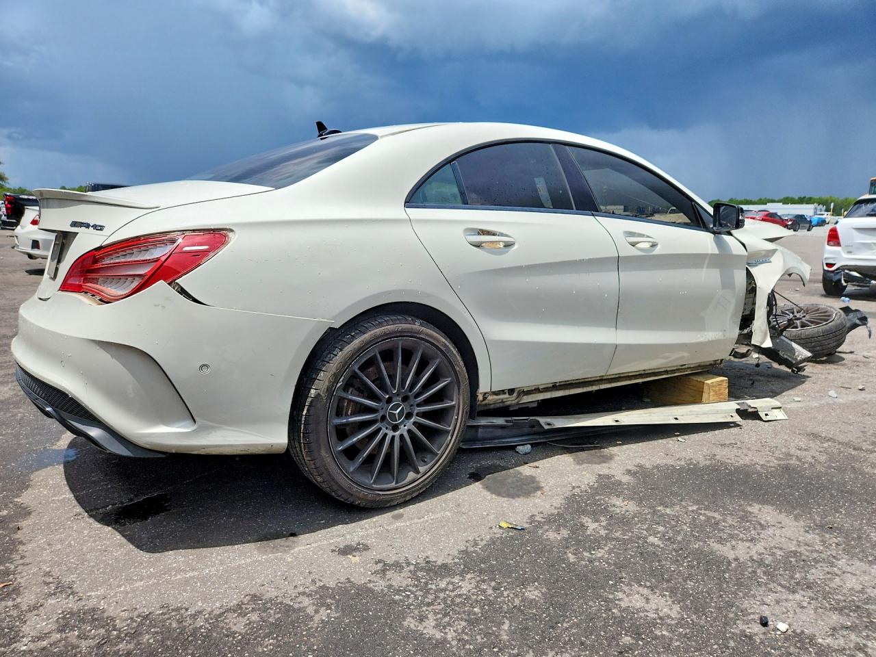 2015 Mercedes-benz Cla 45 Amg White vin: WDDSJ5CB5FN215438