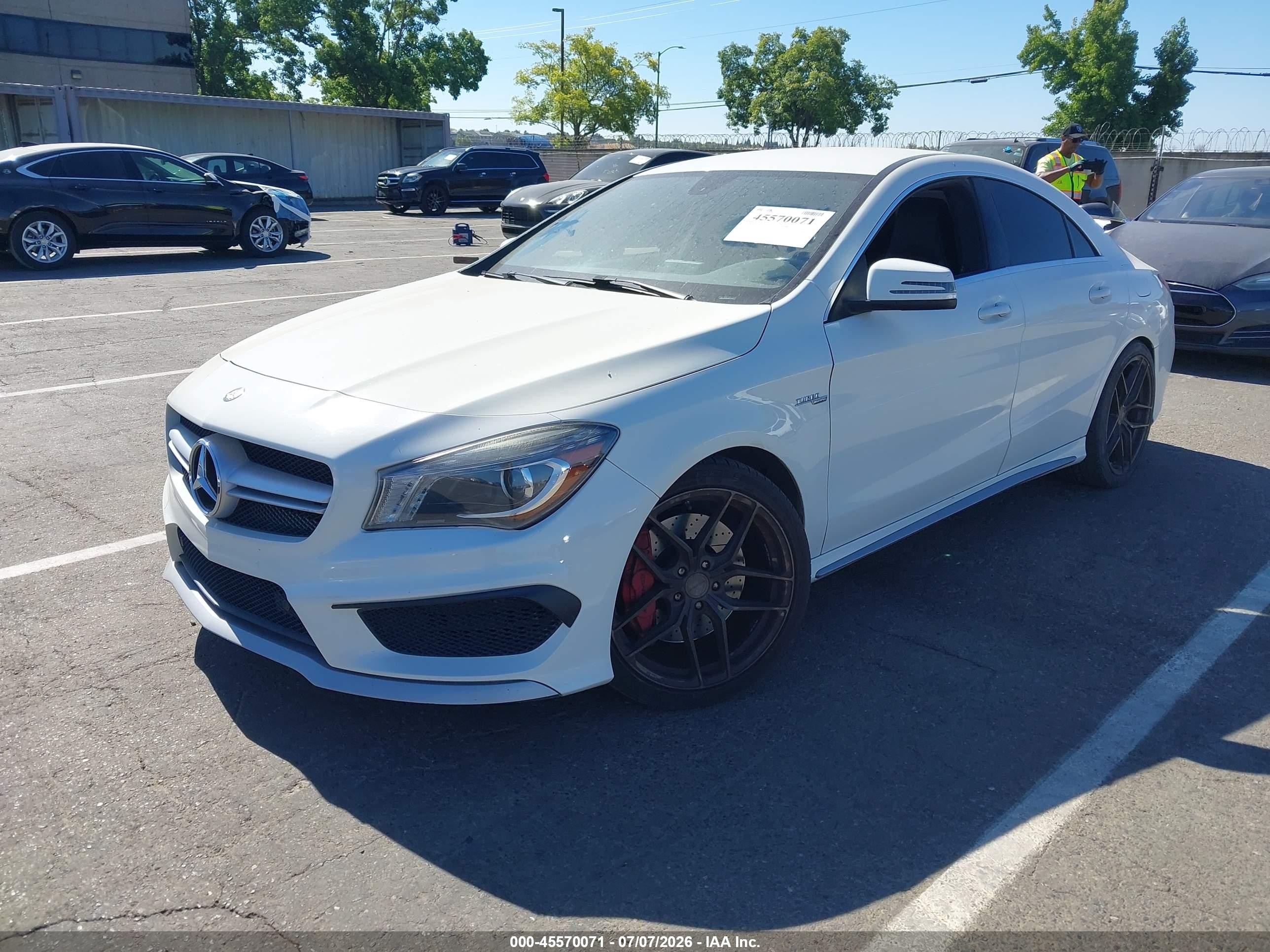2014 Mercedes-benz Cla 45 Amg 4matic White vin: WDDSJ5CB6EN072529
