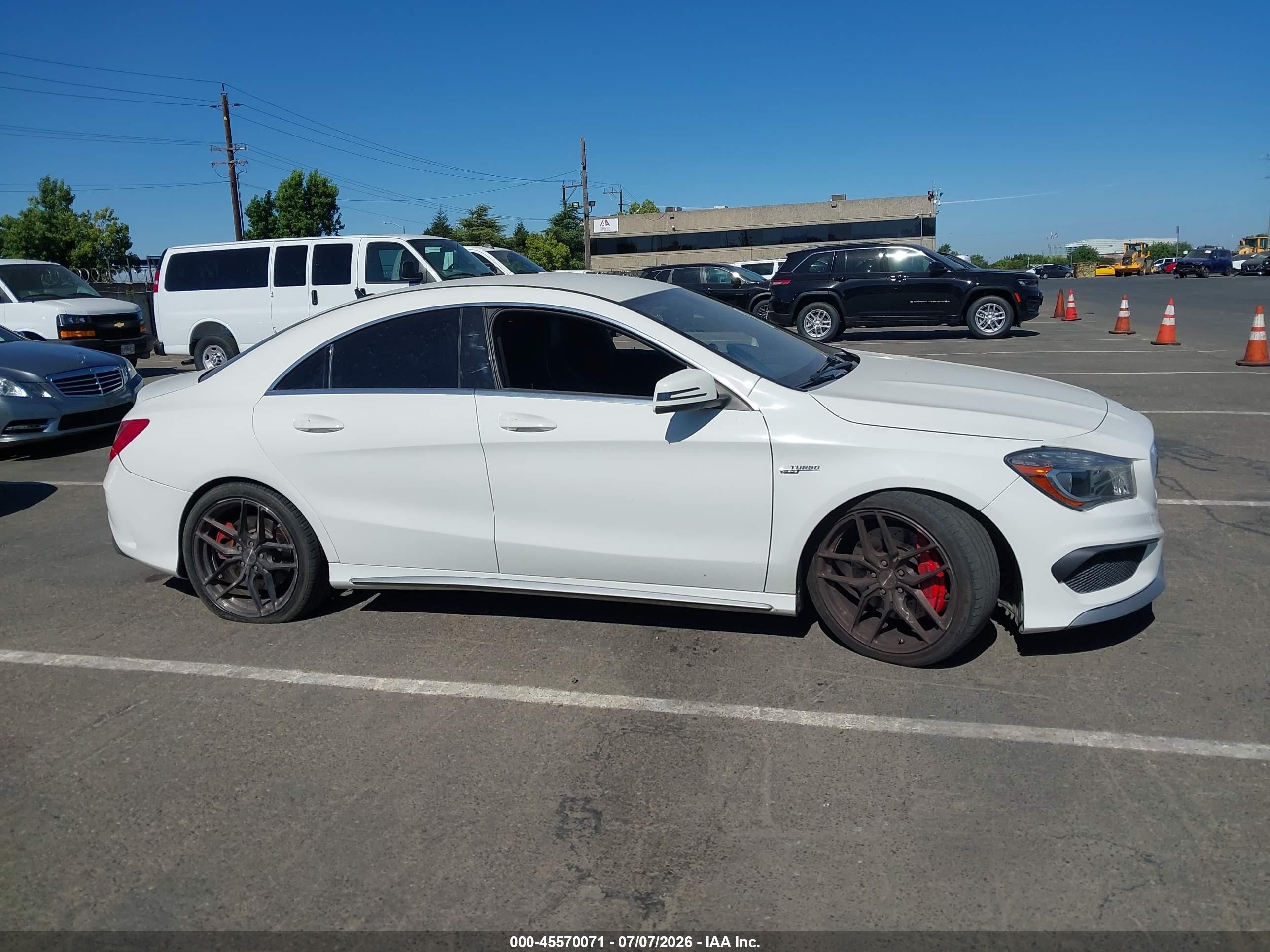2014 Mercedes-benz Cla 45 Amg 4matic White vin: WDDSJ5CB6EN072529