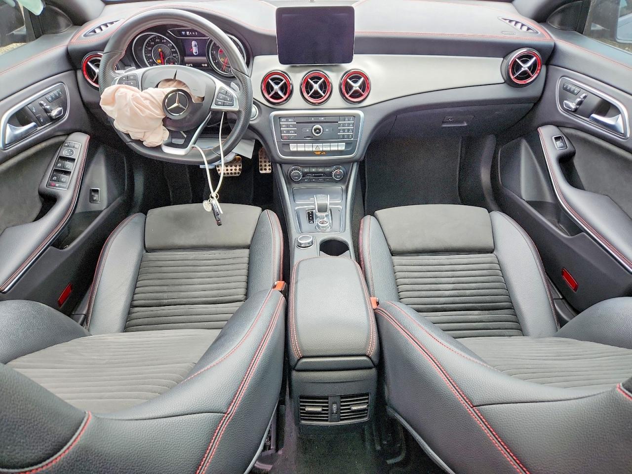 2018 Mercedes-benz Cla 45 Amg Черный vin: WDDSJ5CB6JN524876