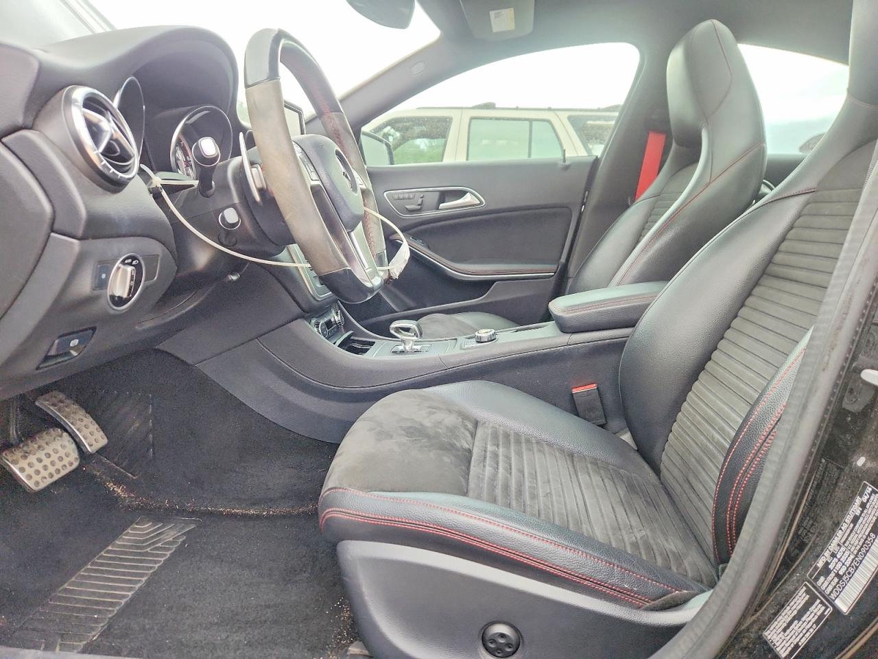 2014 Mercedes-benz Cla 45 Amg Черный vin: WDDSJ5CB7EN090358