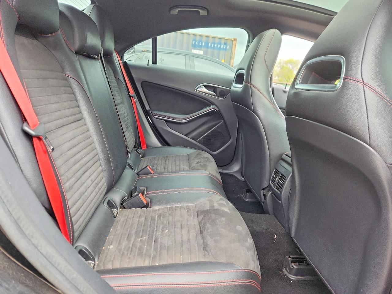 2014 Mercedes-benz Cla 45 Amg Черный vin: WDDSJ5CB7EN090358