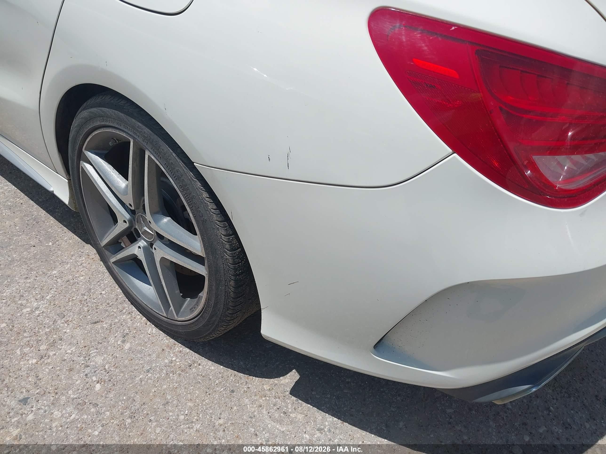 2014 Mercedes-benz Cla 45 Amg 4matic White vin: WDDSJ5CB7EN101794