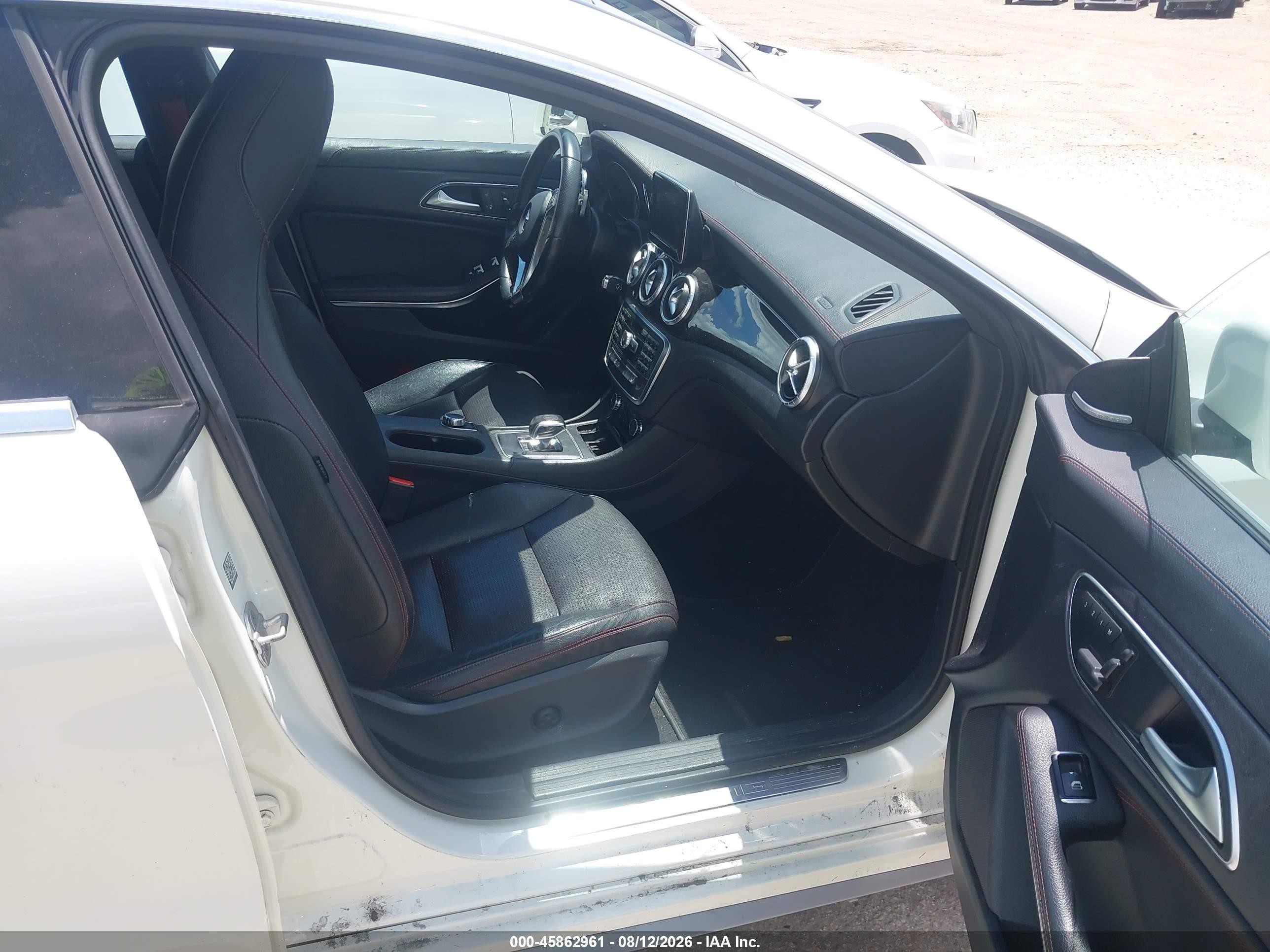2014 Mercedes-benz Cla 45 Amg 4matic White vin: WDDSJ5CB7EN101794