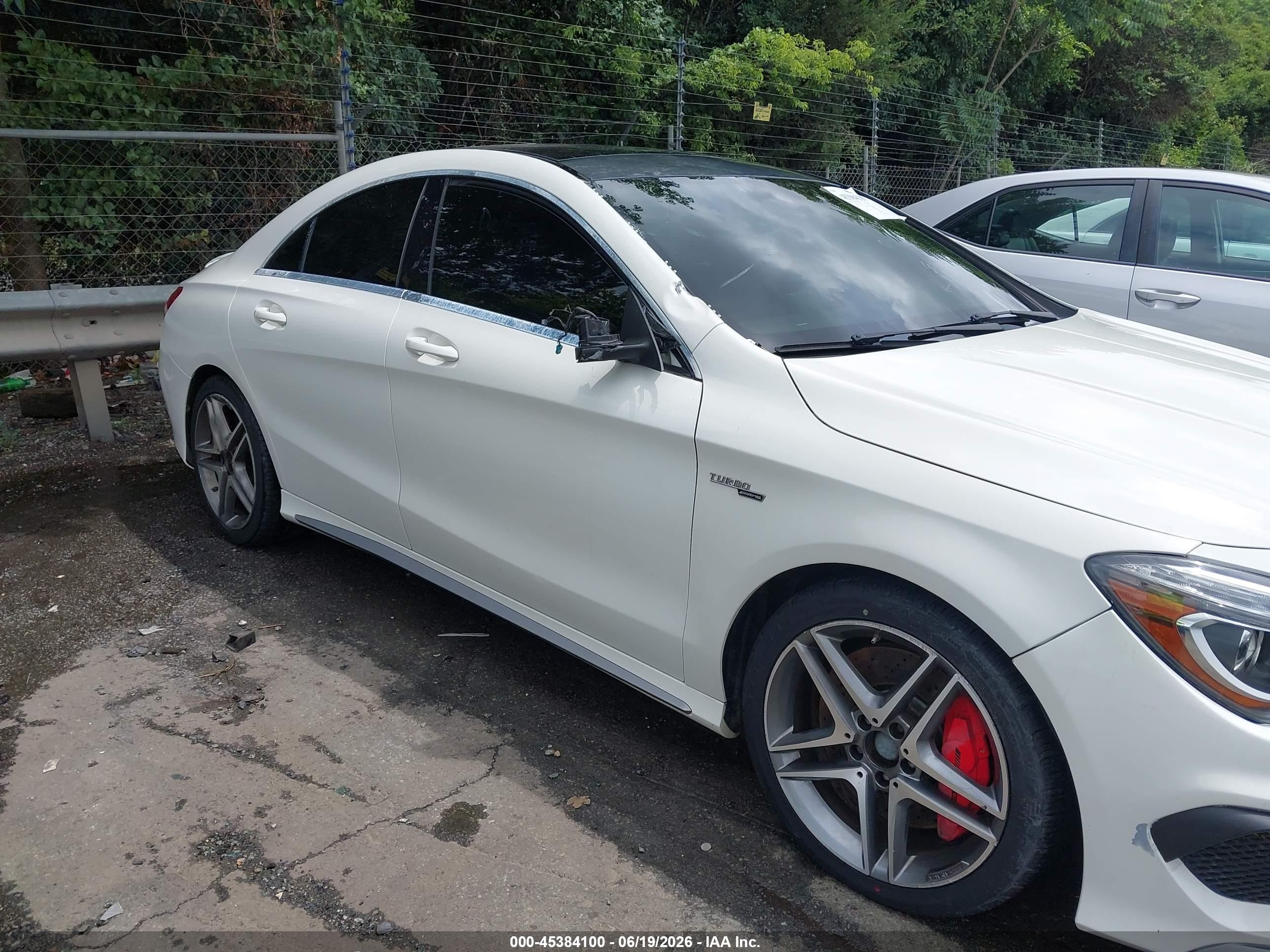 2014 Mercedes-benz Cla 45 Amg 4matic White vin: WDDSJ5CB7EN128123