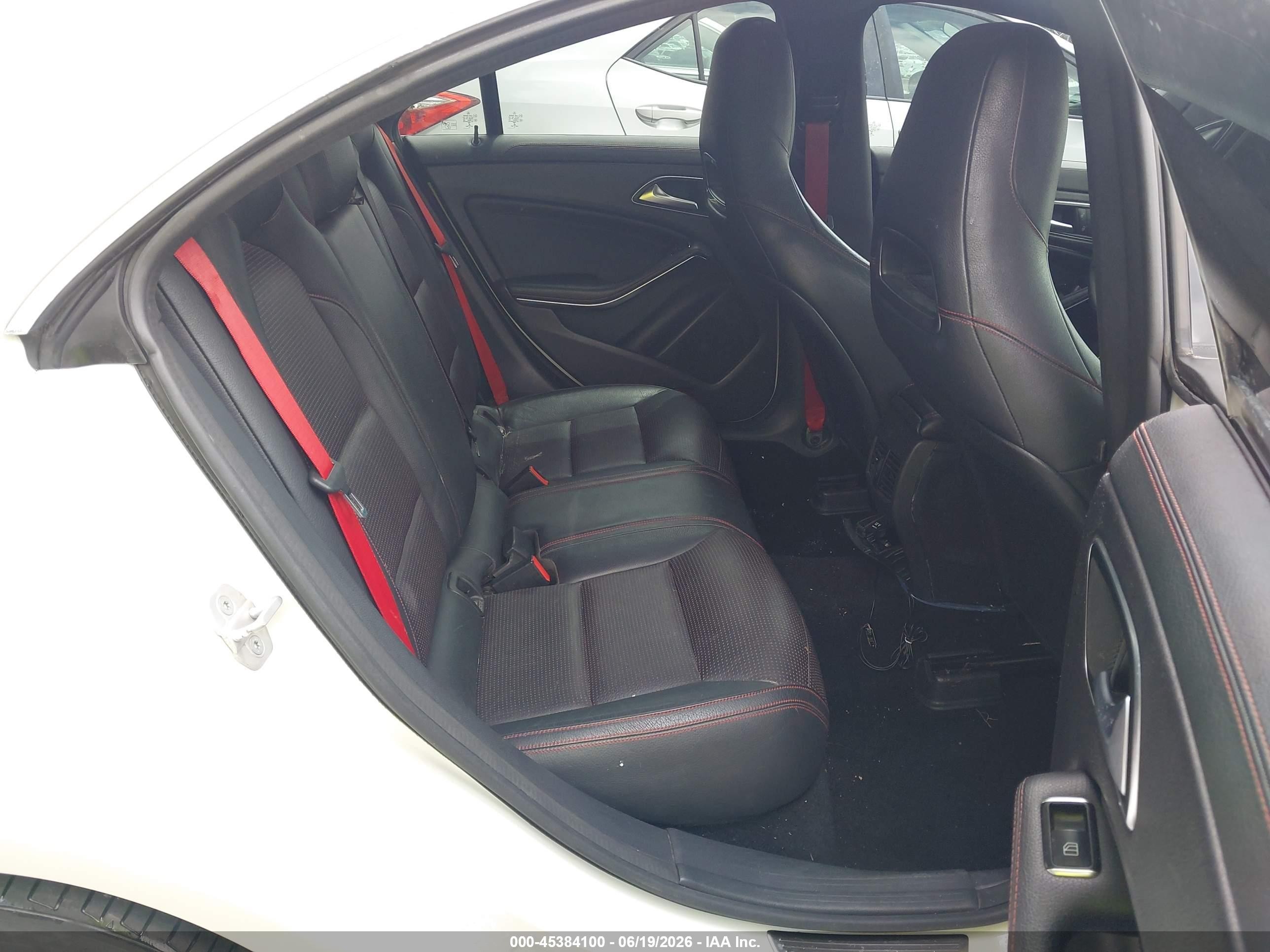 2014 Mercedes-benz Cla 45 Amg 4matic White vin: WDDSJ5CB7EN128123