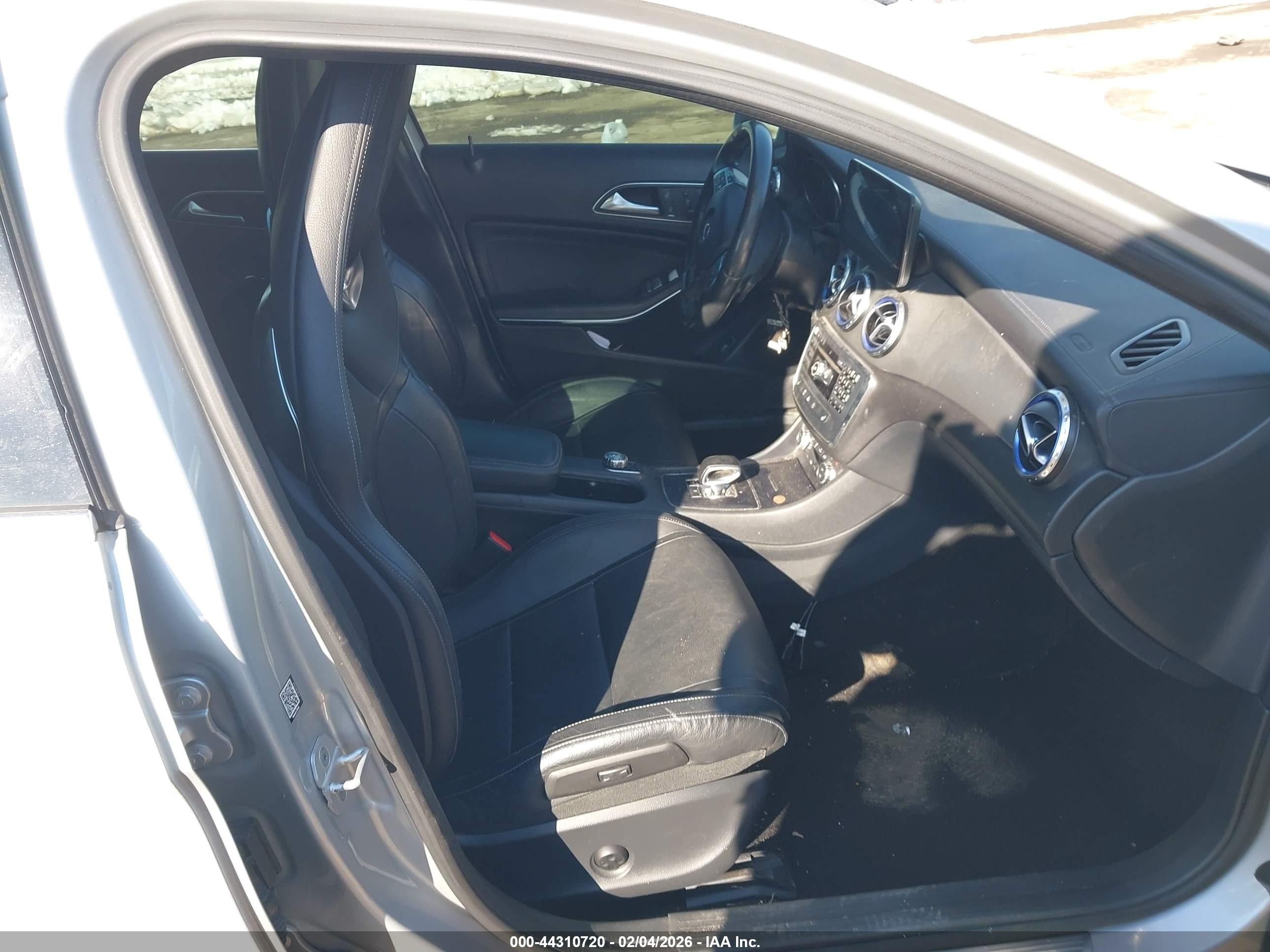 2015 Mercedes-benz Gla 45 Amg 4matic Silver vin: WDDTG5CB1FJ128520