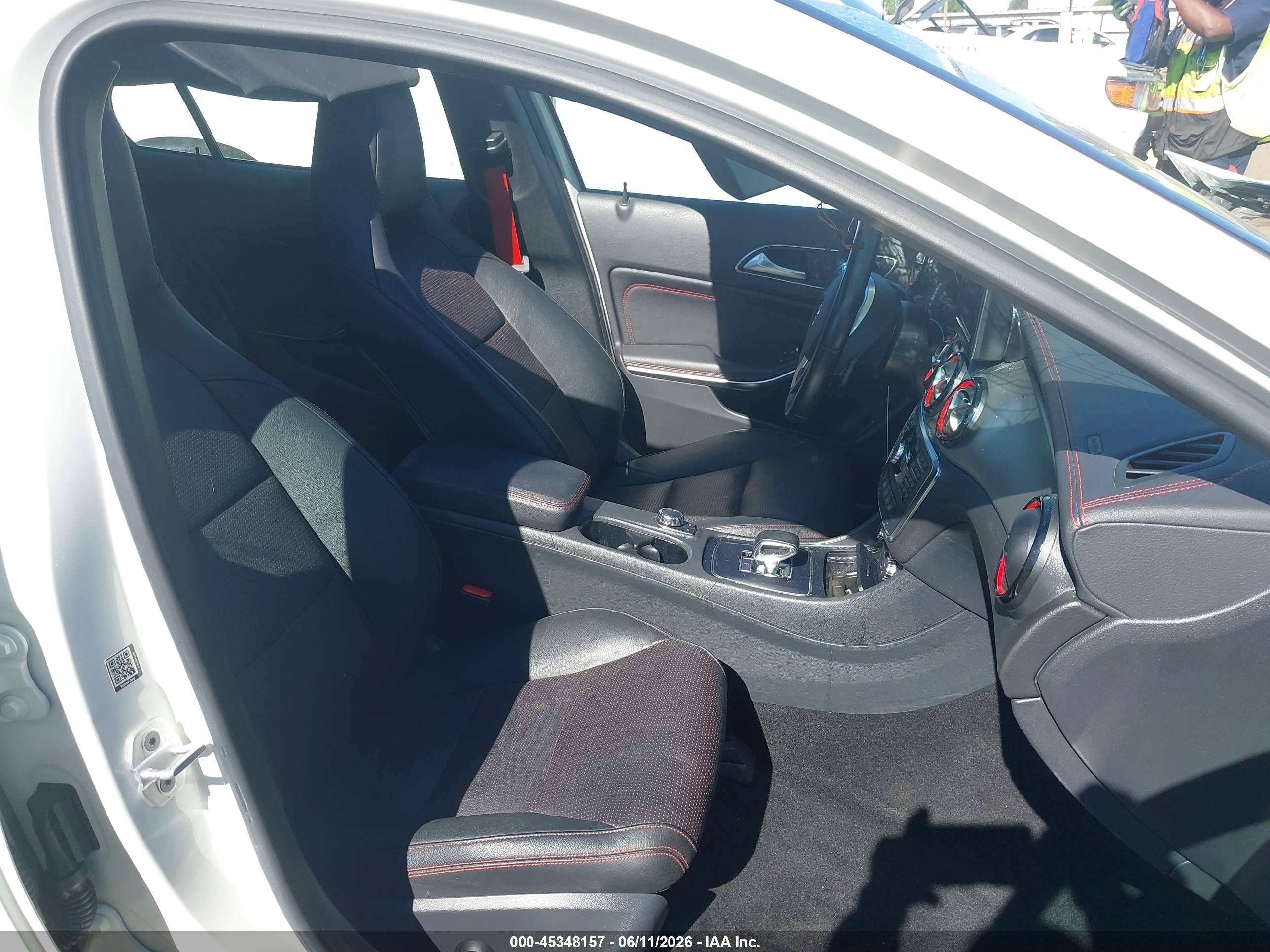 2015 Mercedes-benz Gla 45 Amg 4matic White vin: WDDTG5CB5FJ142954