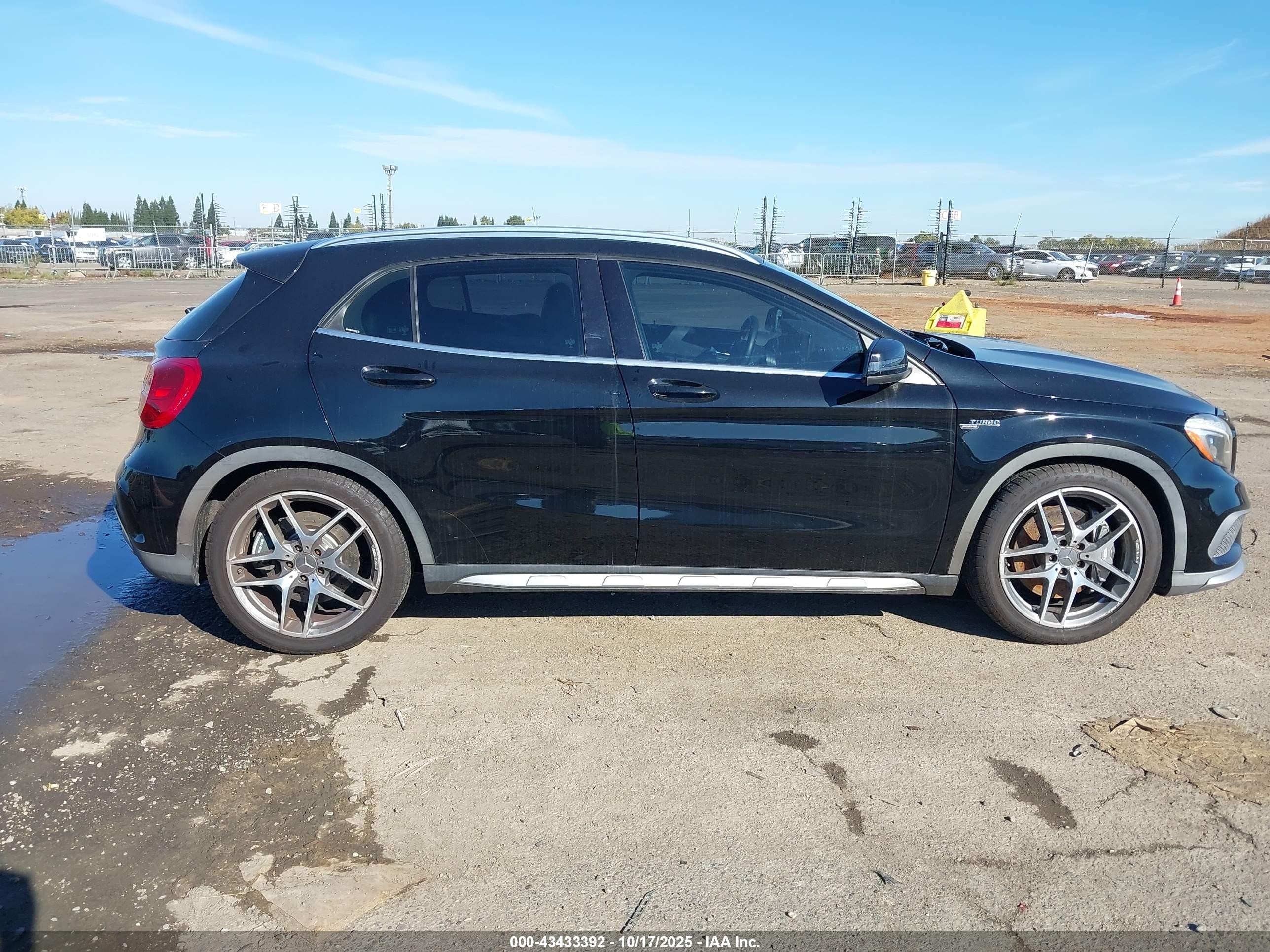2015 Mercedes-benz Gla 45 Amg 4matic Black vin: WDDTG5CBXFJ055132
