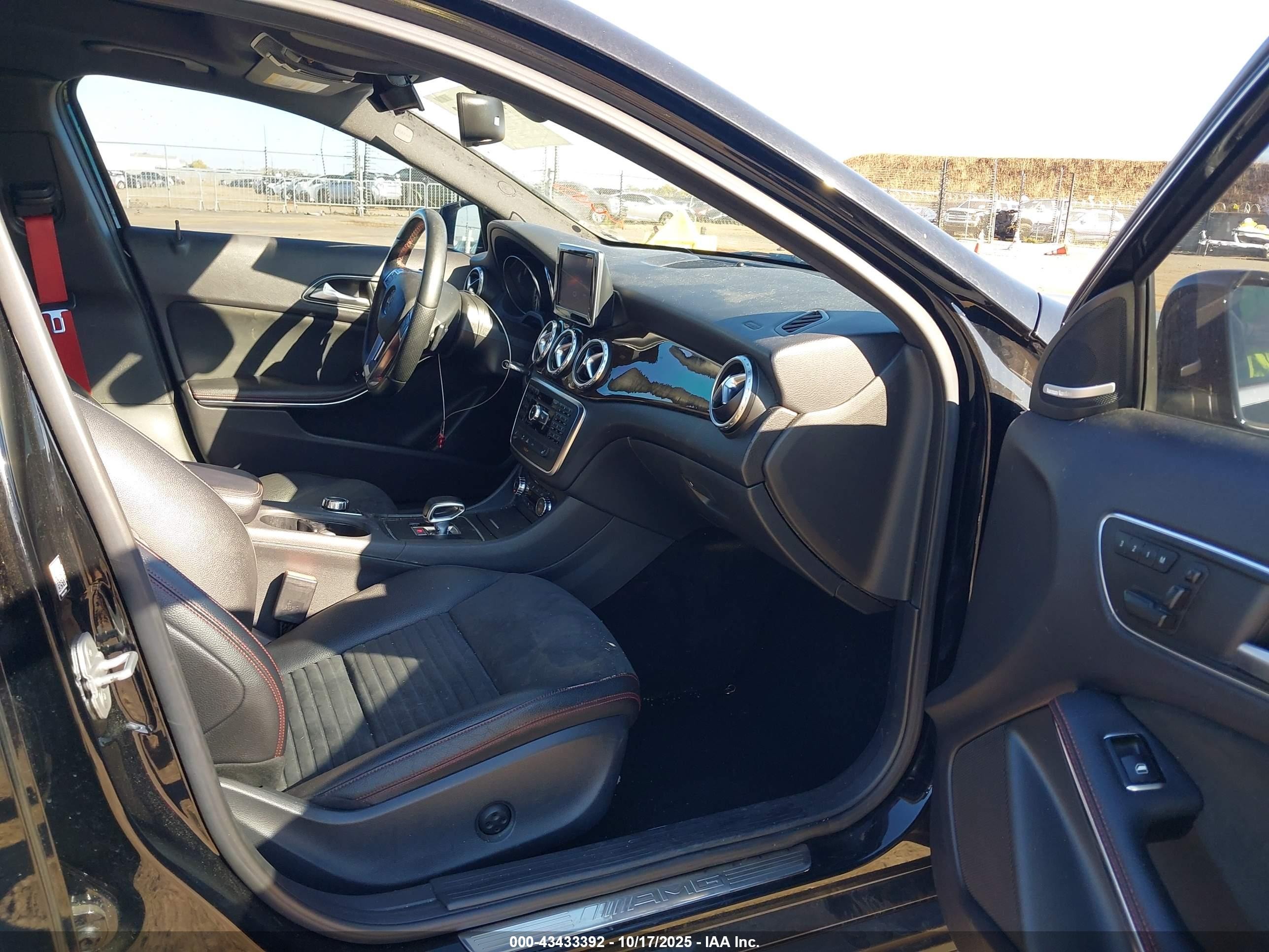 2015 Mercedes-benz Gla 45 Amg 4matic Black vin: WDDTG5CBXFJ055132