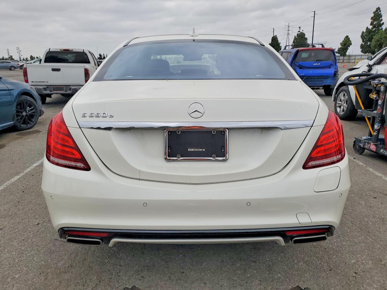2016 Mercedes-benz S 550e White vin: WDDUG6DB4GA245678