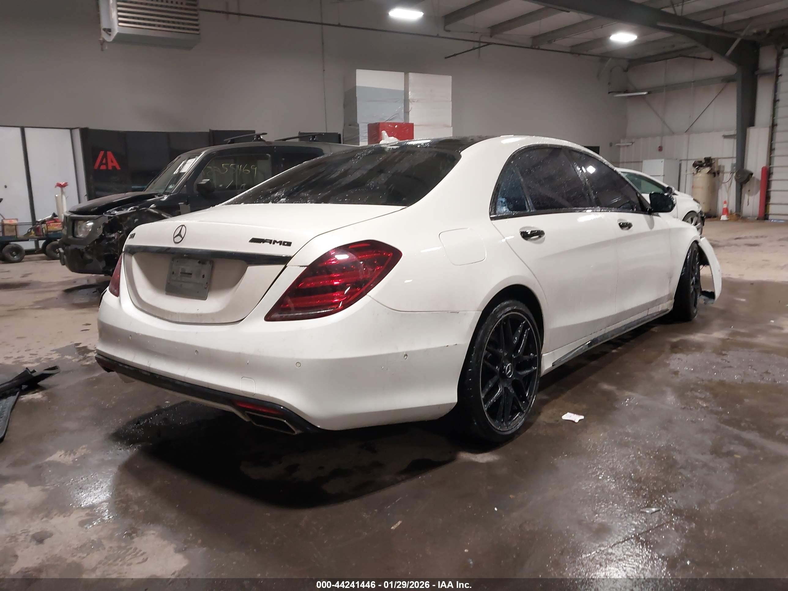 2014 Mercedes-benz S 63 Amg 4matic White vin: WDDUG7JB0EA035375