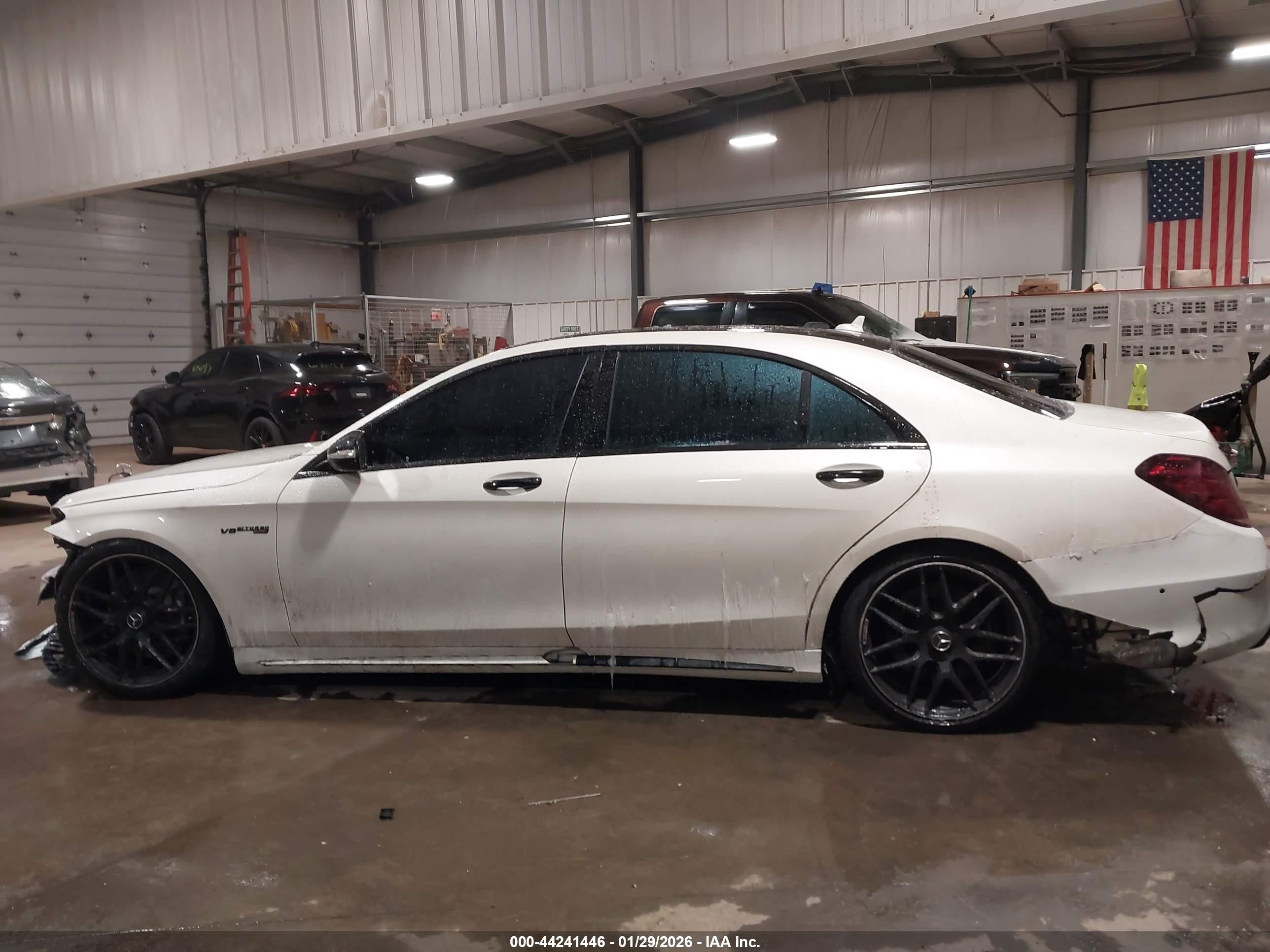 2014 Mercedes-benz S 63 Amg 4matic White vin: WDDUG7JB0EA035375
