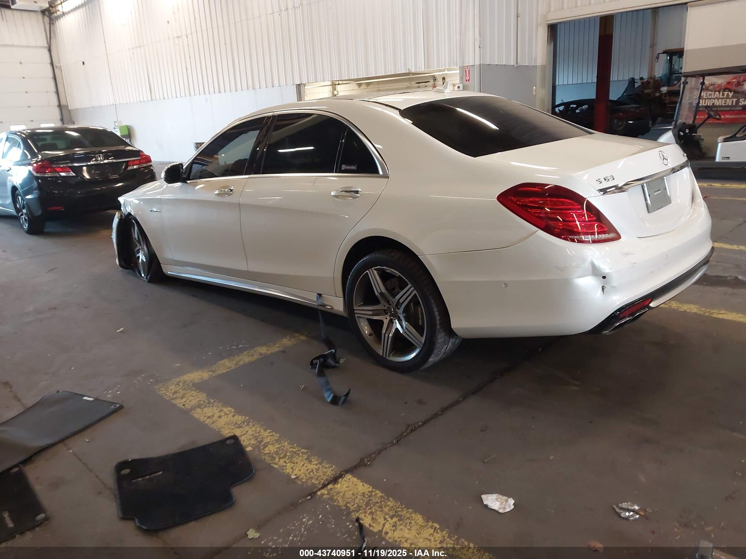 2014 Mercedes-benz S 63 Amg 4matic Белый vin: WDDUG7JB7EA039584