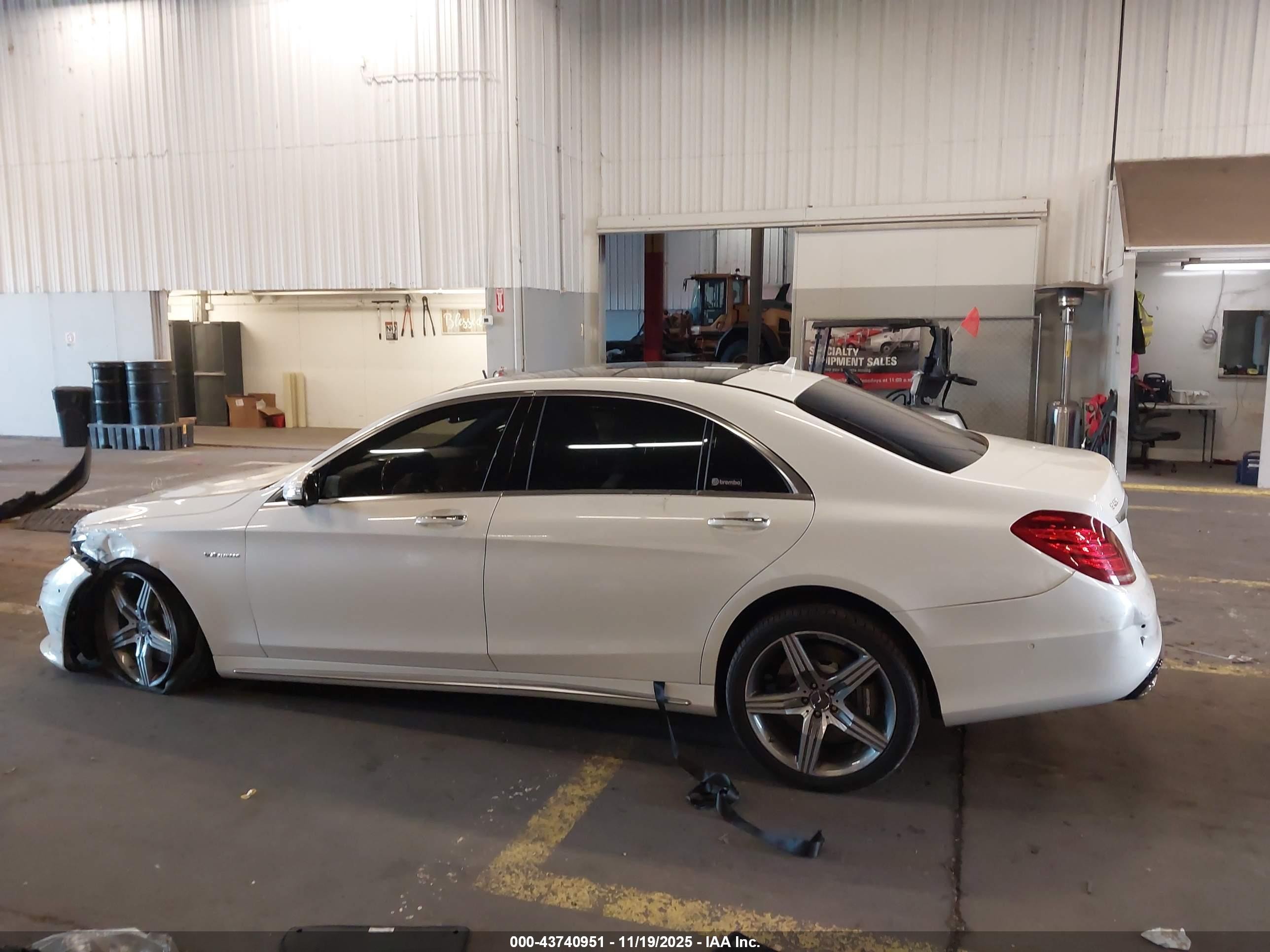 2014 Mercedes-benz S 63 Amg 4matic Белый vin: WDDUG7JB7EA039584